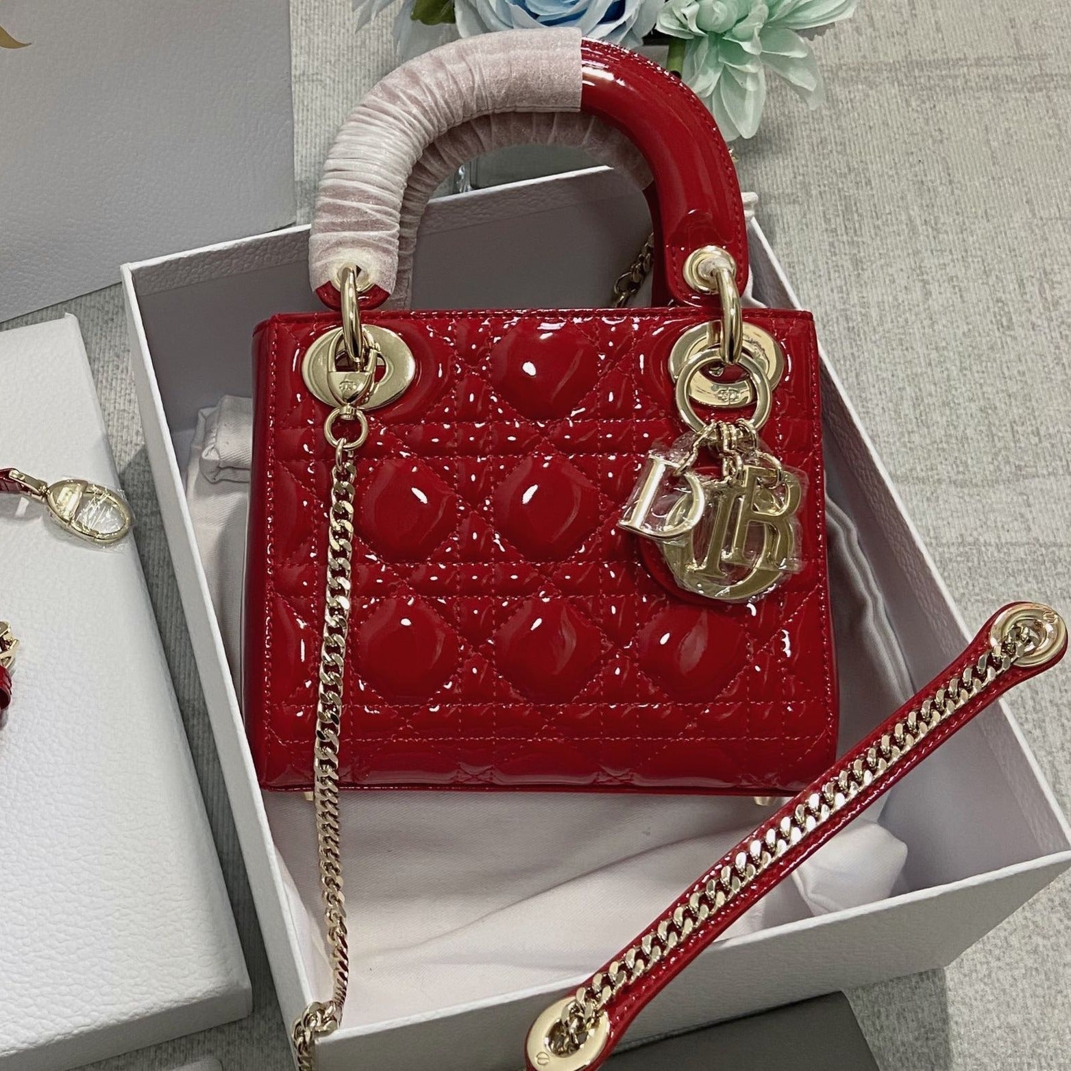 mini lady 17 patent calfskin