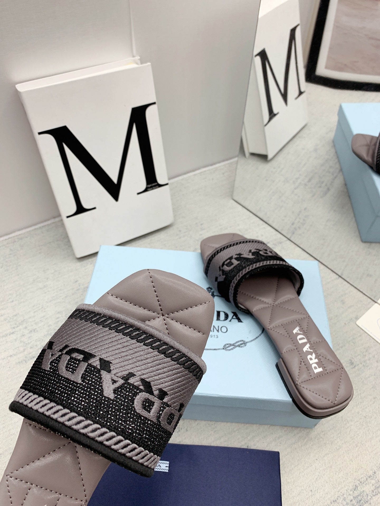 Prada 2026 Slippers Embroidery Sheepskin 731063