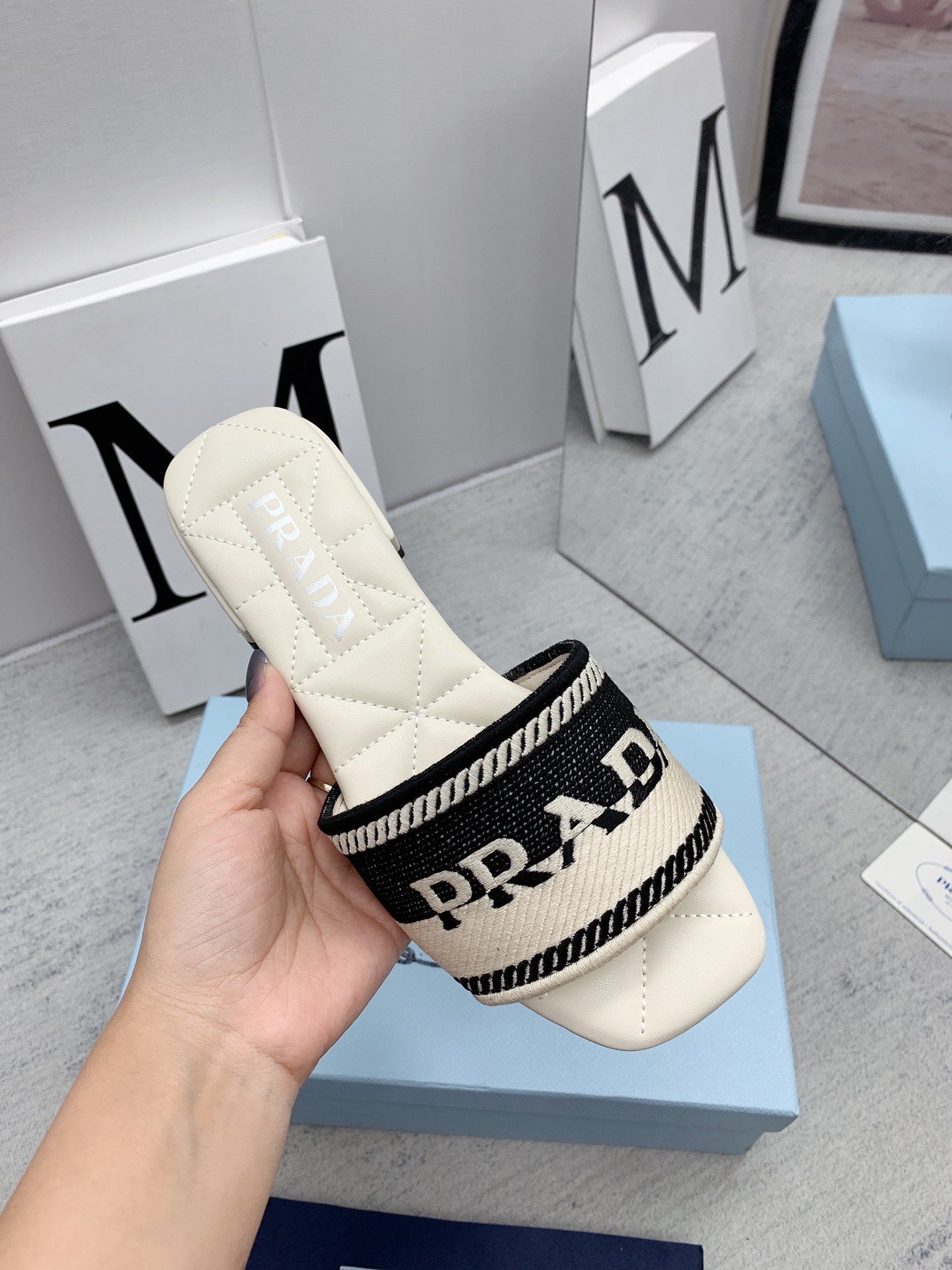Prada 2026 Slippers Embroidery Sheepskin 731063