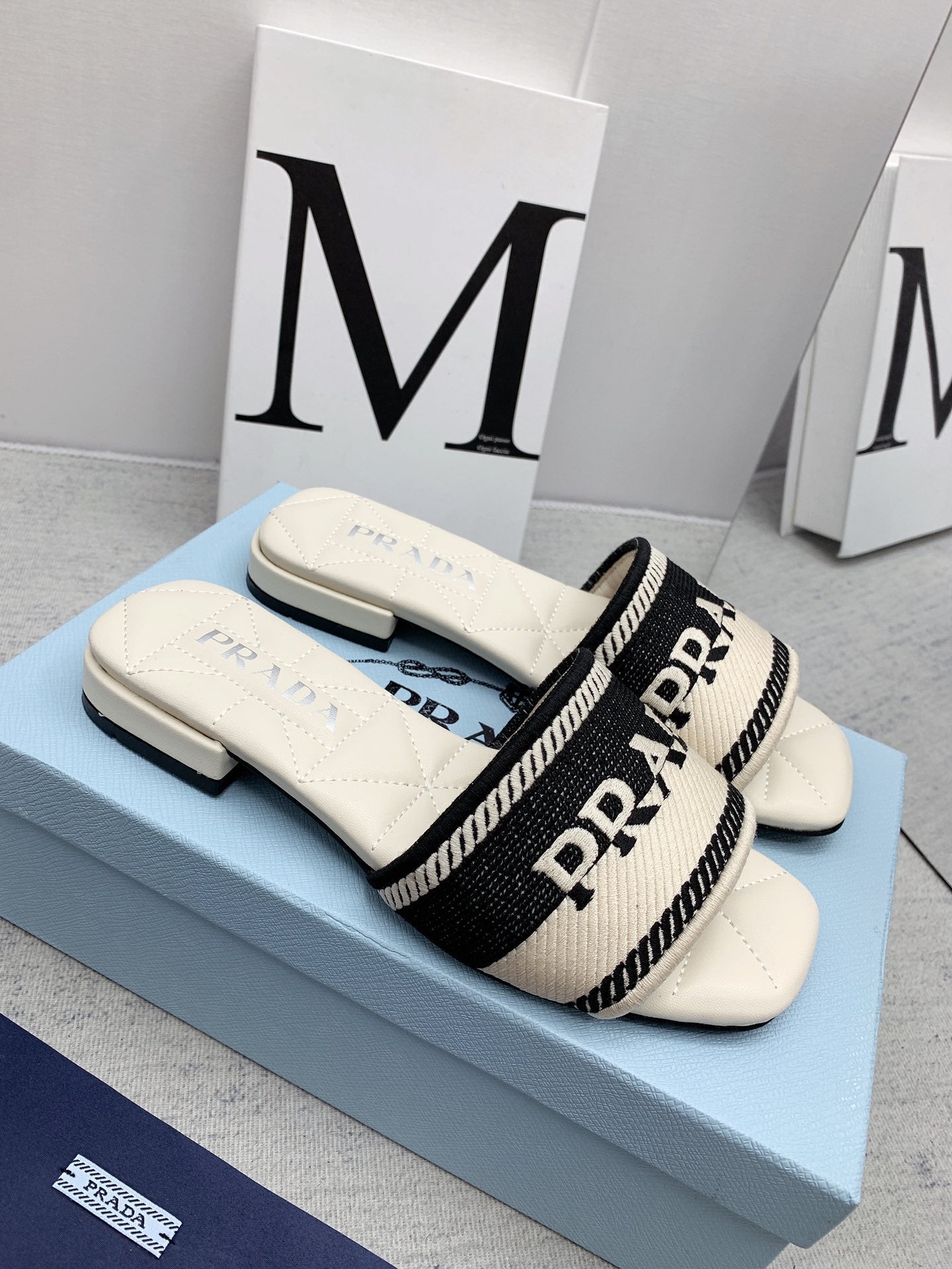 Prada 2026 Slippers Embroidery Sheepskin 731063
