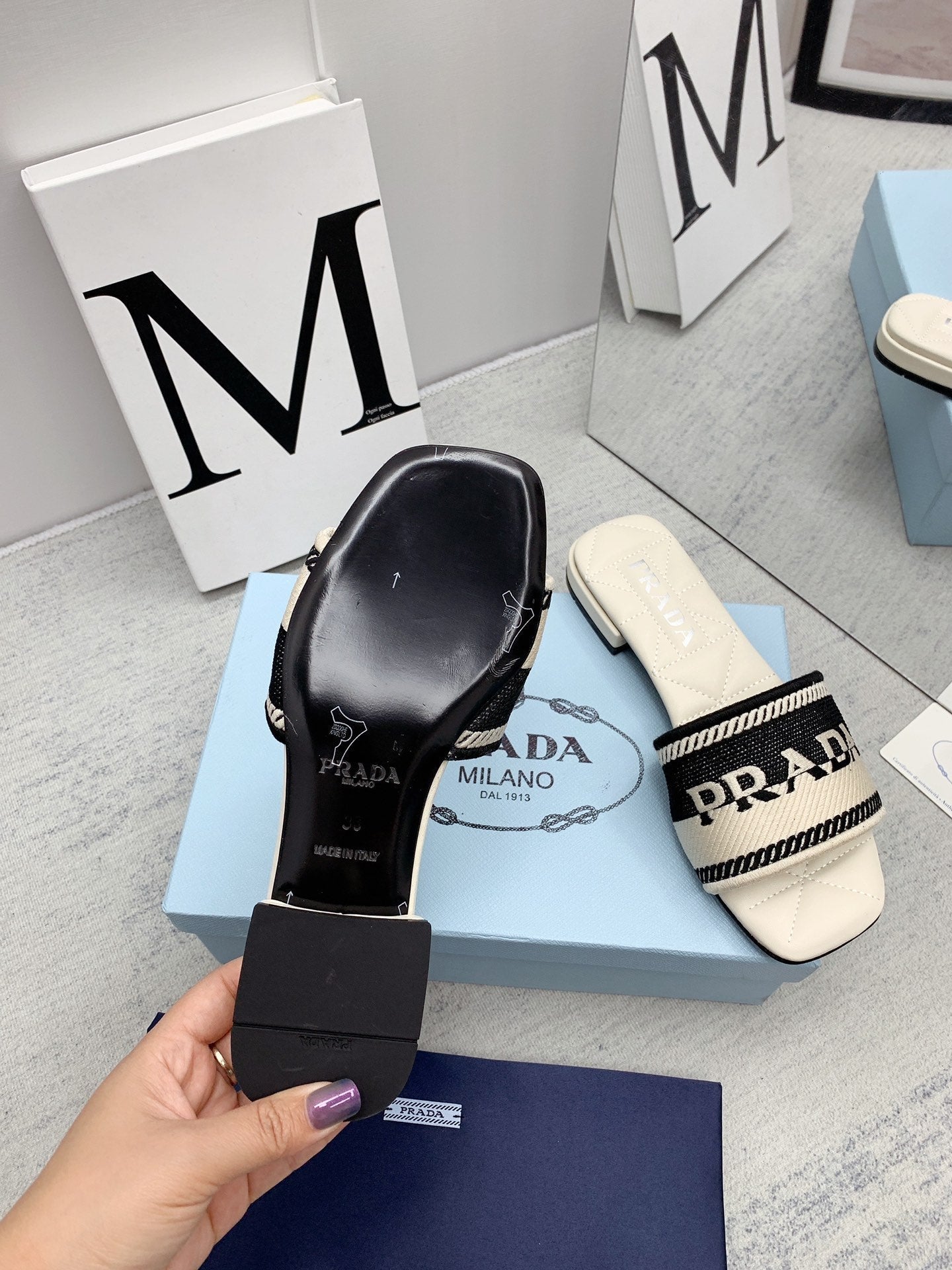 Prada 2026 Slippers Embroidery Sheepskin 731063