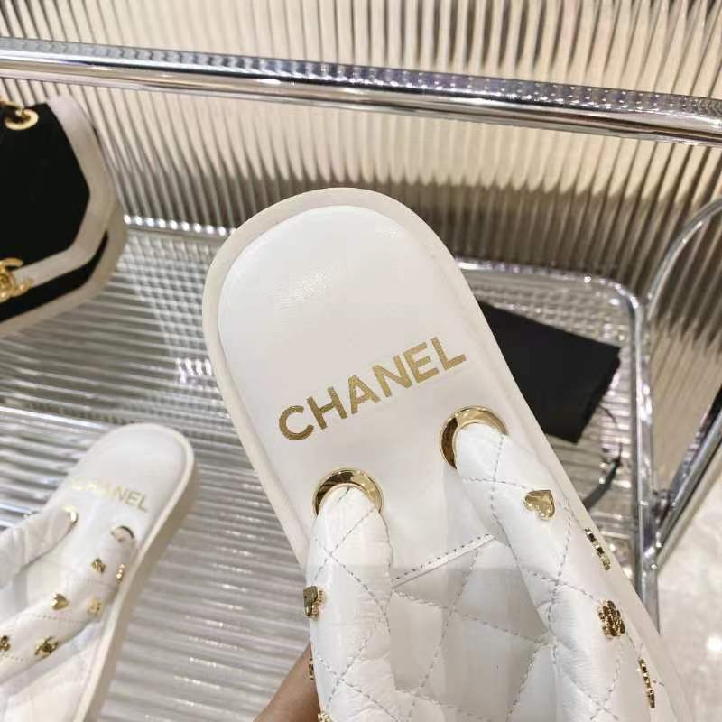 Chanel 2026 Thong Sandals Lambskin Leather Gold-Tone Charm Details 791138