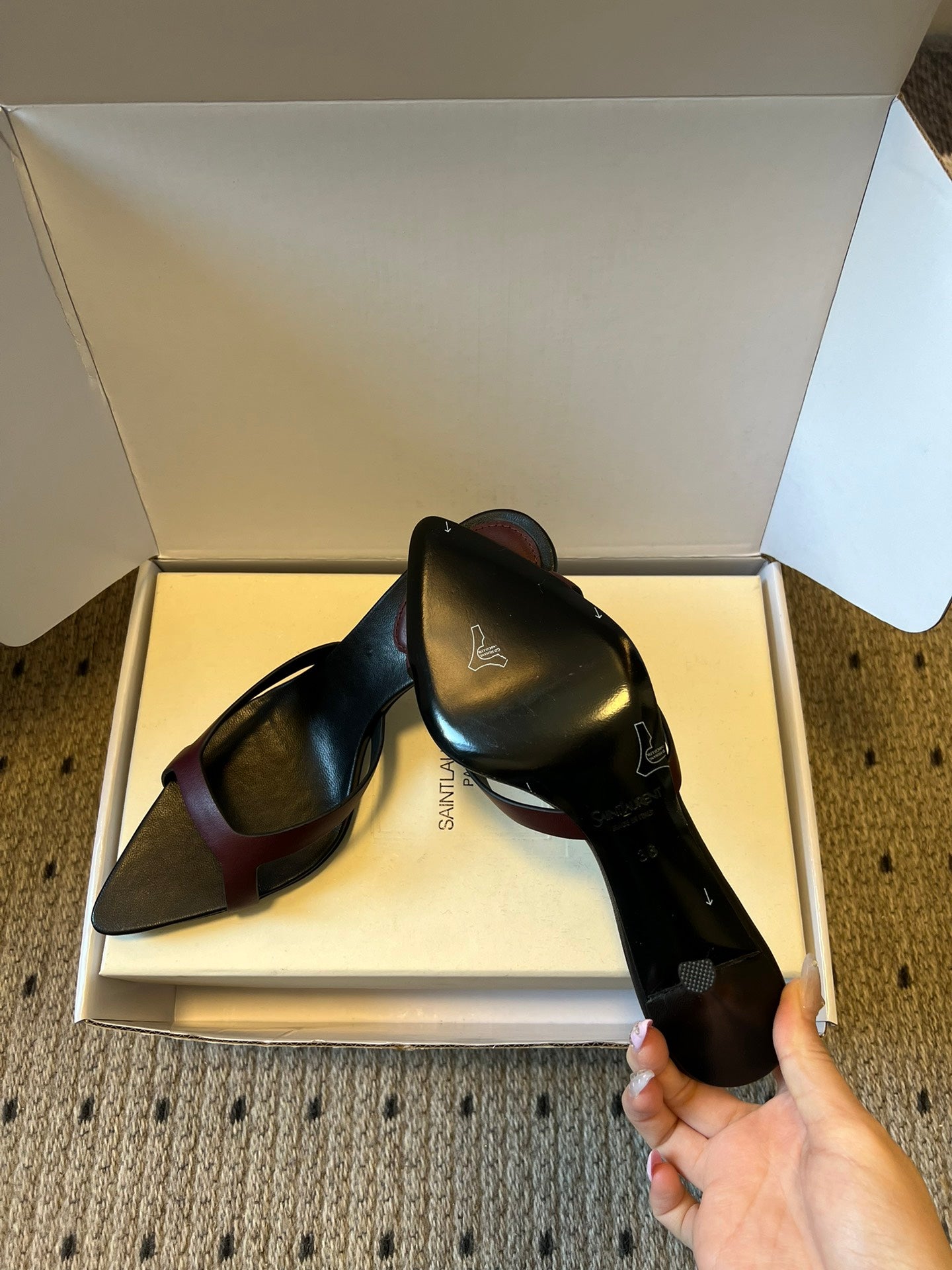 YSL 26ss High Heeled Mules 75 Black Burgundy Cowhide 651764