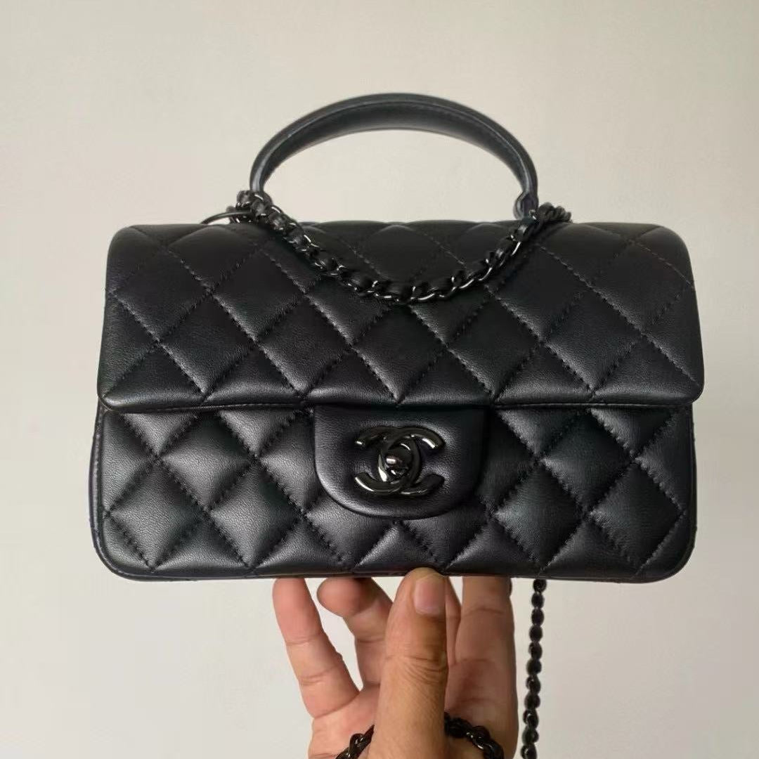 25C Mini Flap Bag Top Handle 20cm Black Lambskin Black Hardware Premium Version