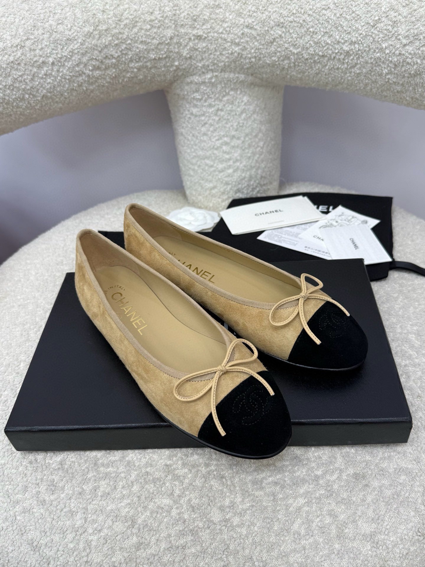 CC 25A Ballet Flat Suede