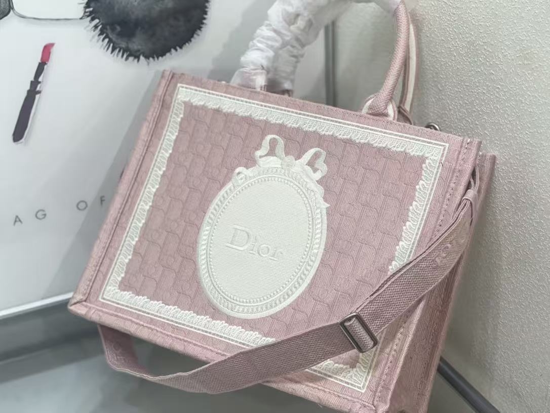 Dioramour Medium Dior Book Tote 36cm with Strap Canvas