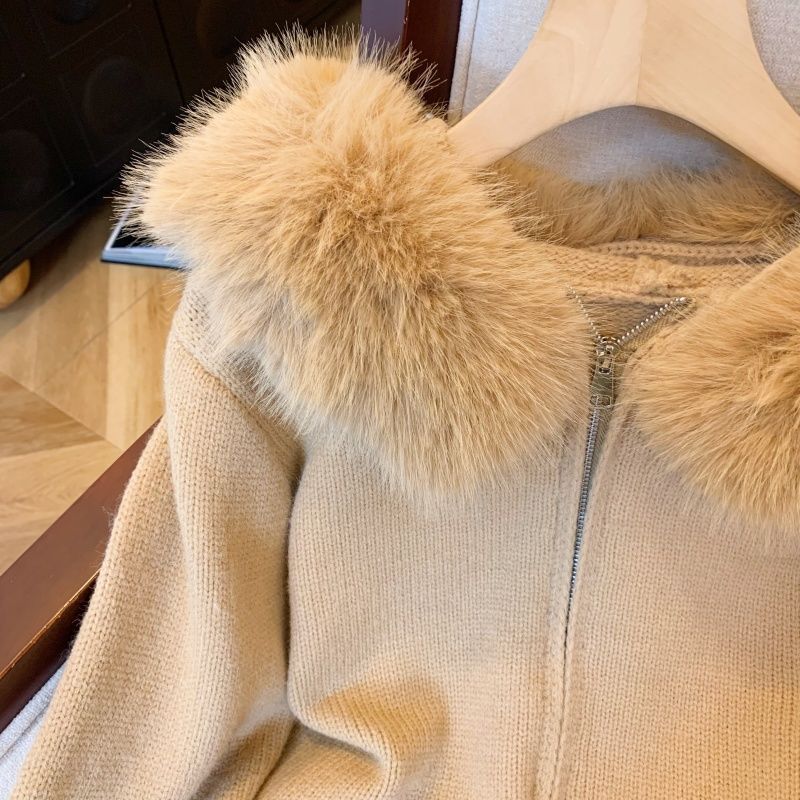 Cardigan à Capuche en Fourrure