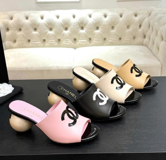 Chanel 2026 Double C Giant Pearl Heel Sandal 7cm Sheepskin 672911