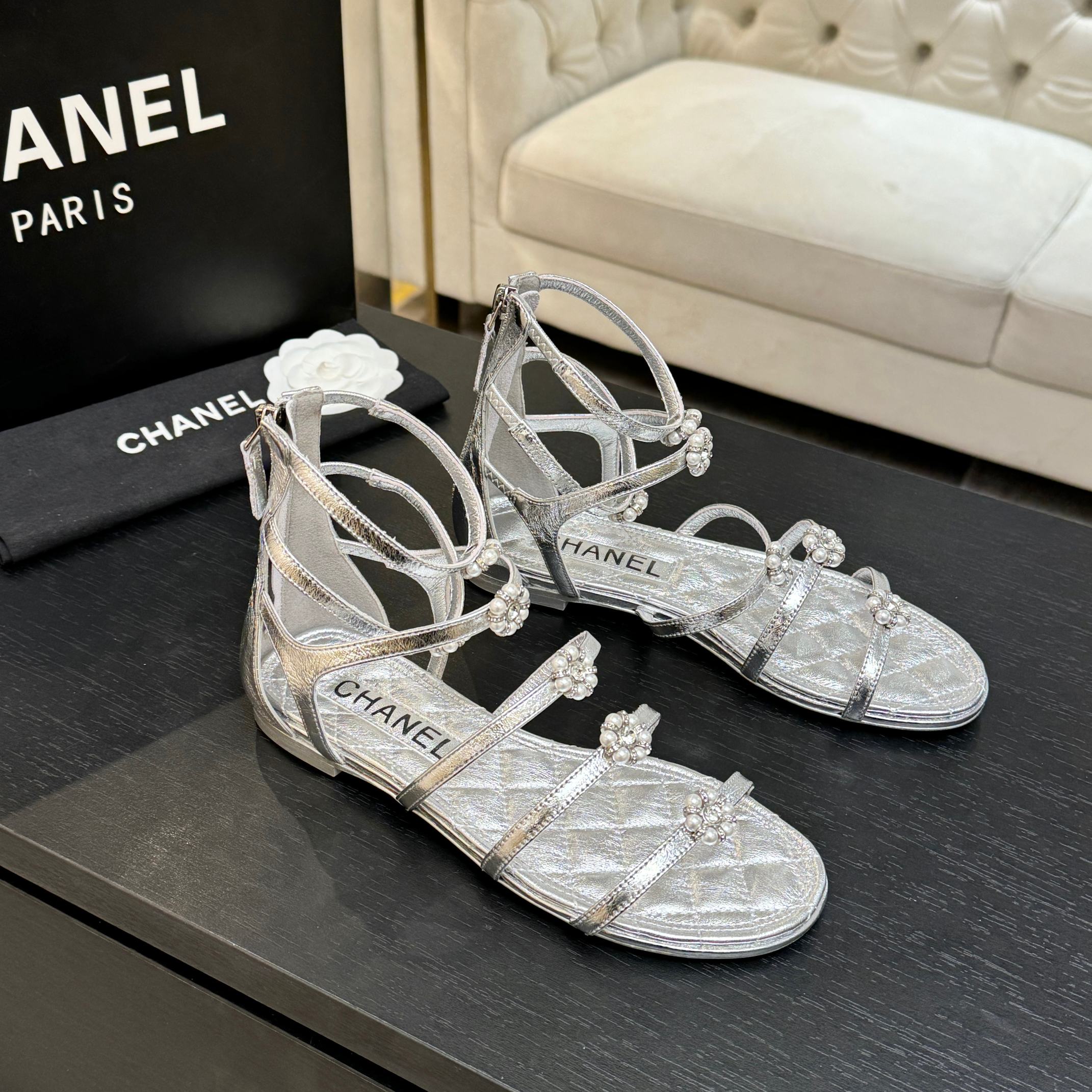 CC 2026 Camellia Chunky Heeled Sandals Cowhide