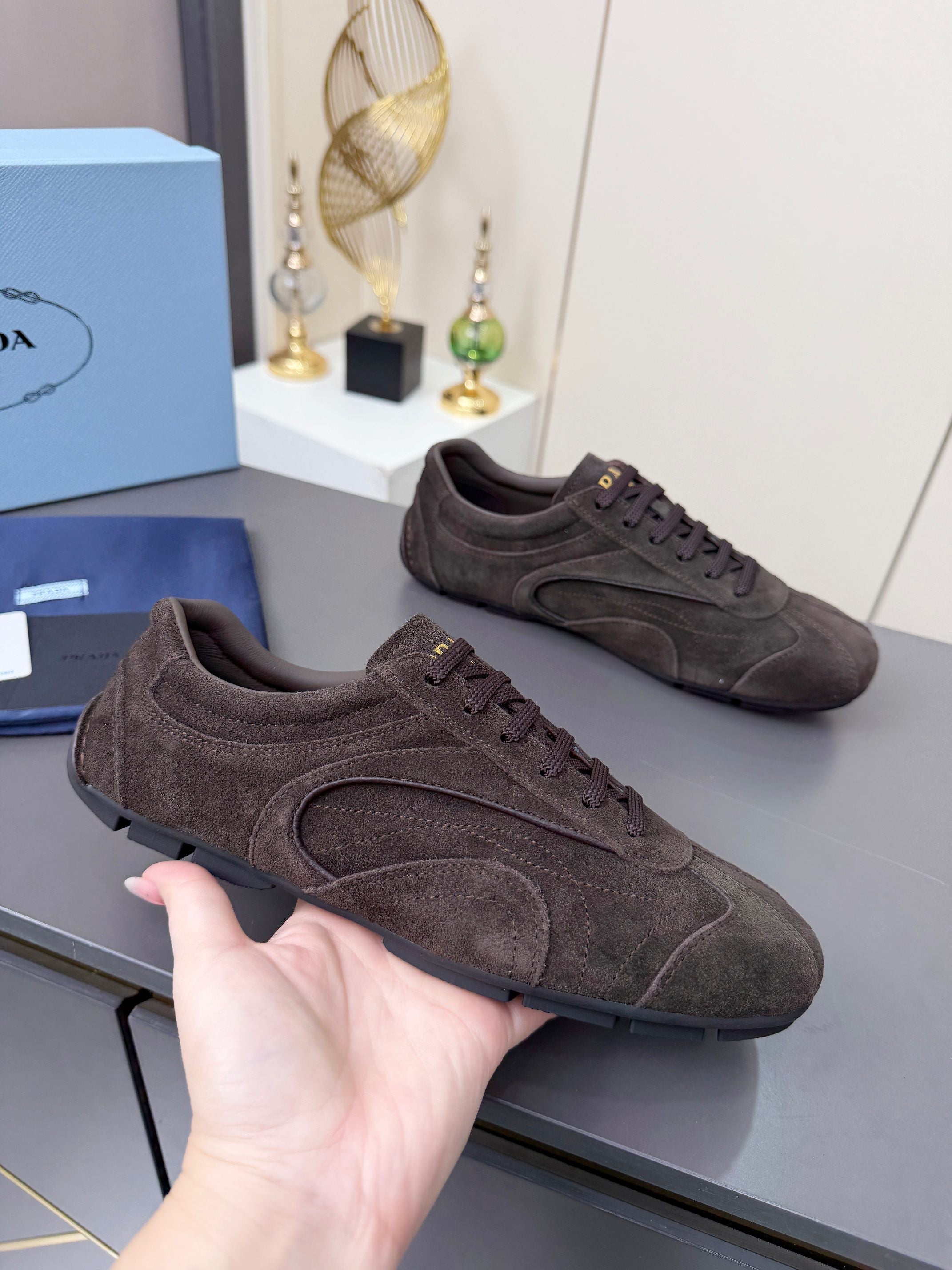 Prada 2026 Casual Sneakers Suede 732926