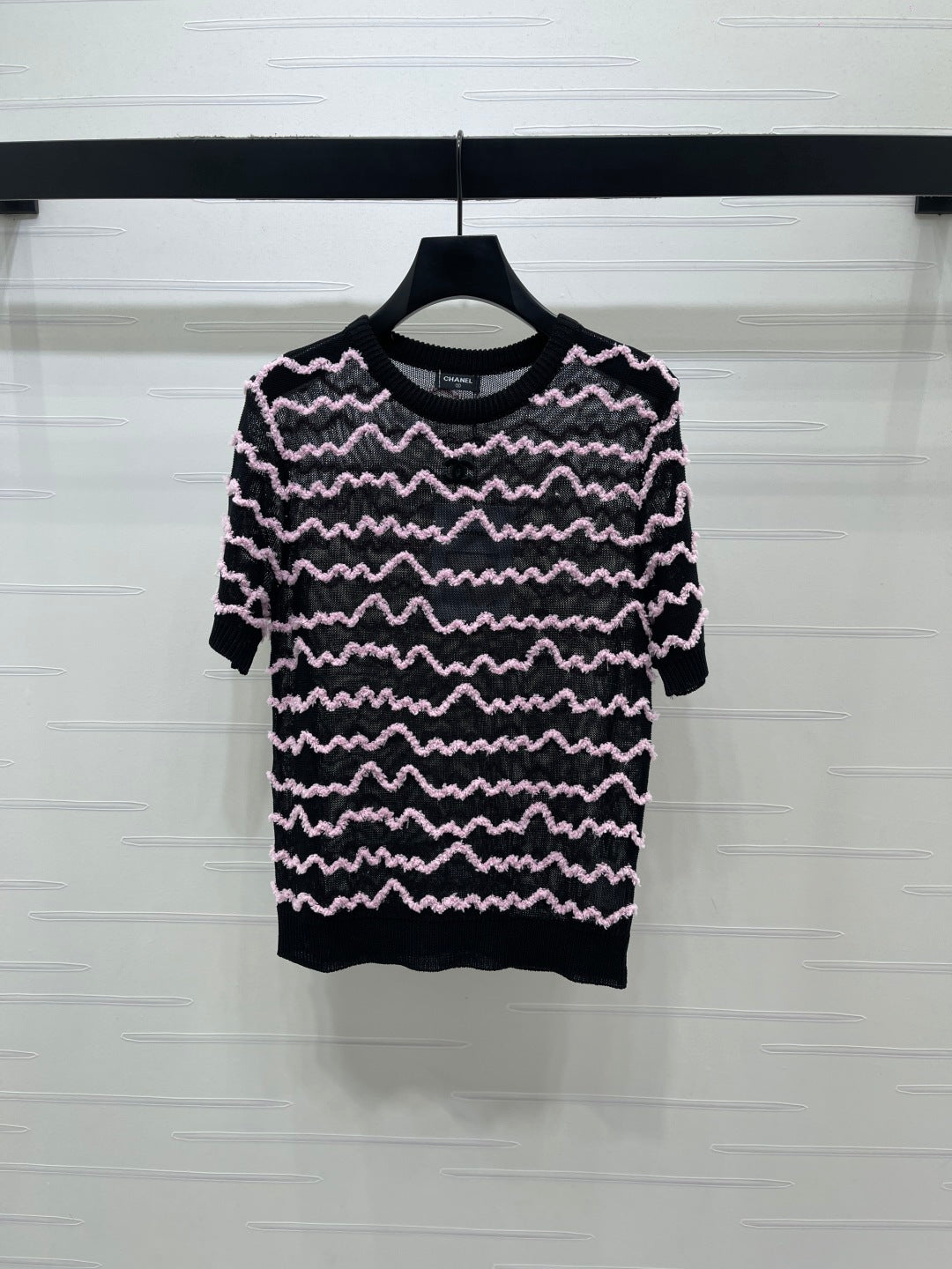 Chanel 2026 Short-sleeved Top Black White Pink Tencel 356435