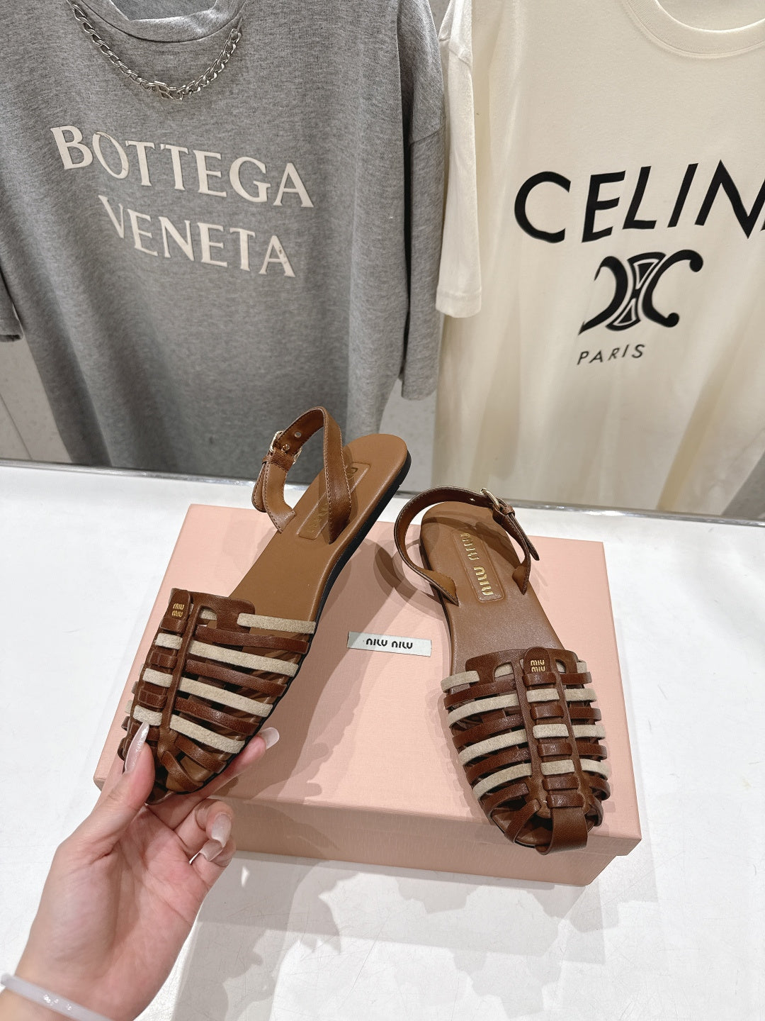 Miumiu 26ss Flat Sandals Woven Lambskin 713092