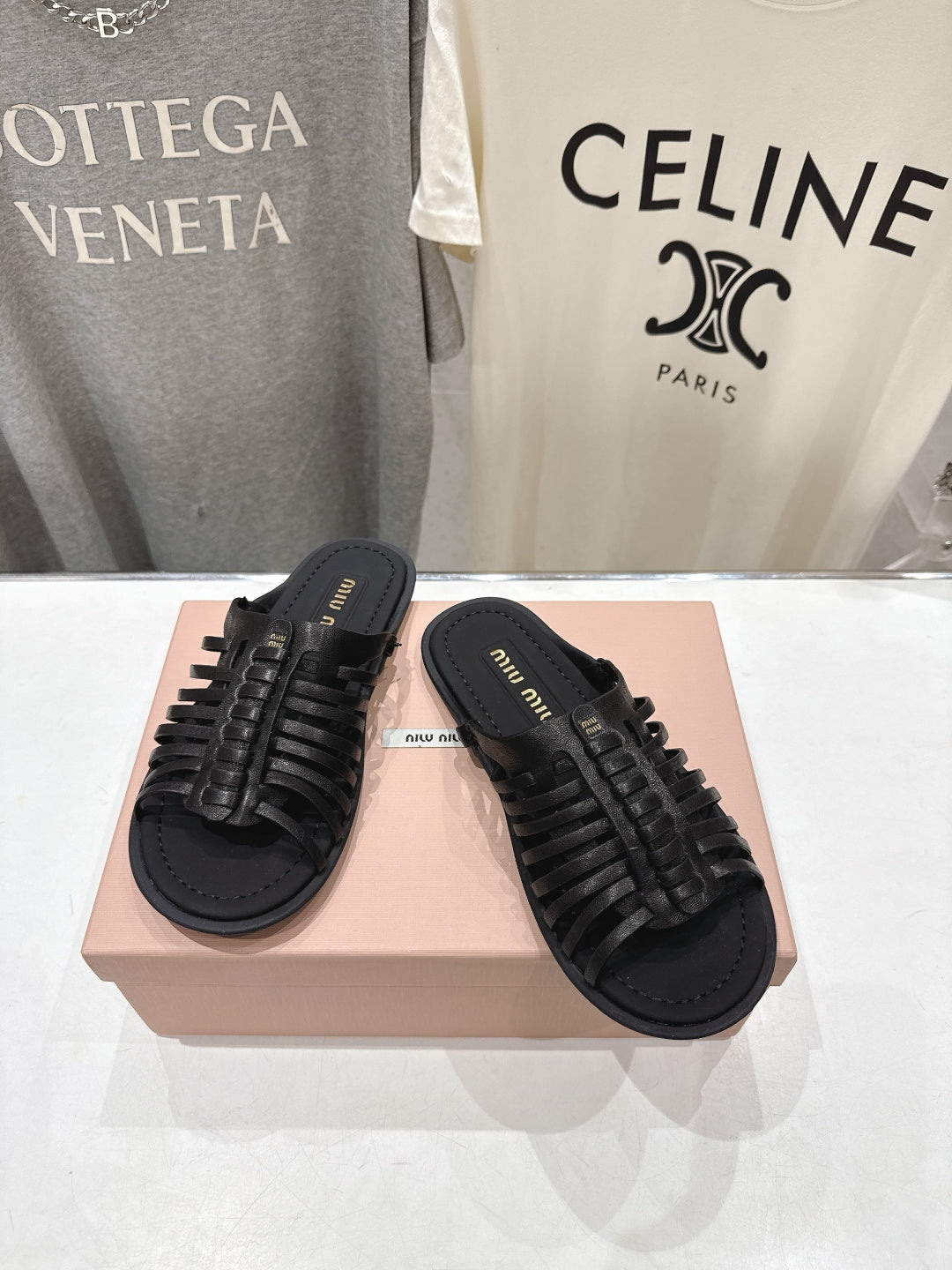 Miumiu 26ss Flat Slippers Woven Calfskin 713096