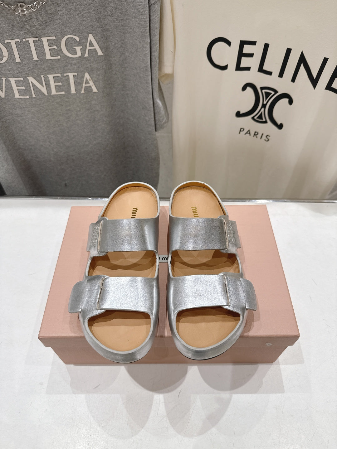 Miumiu 26ss Platform Sandals Cowhide 713102