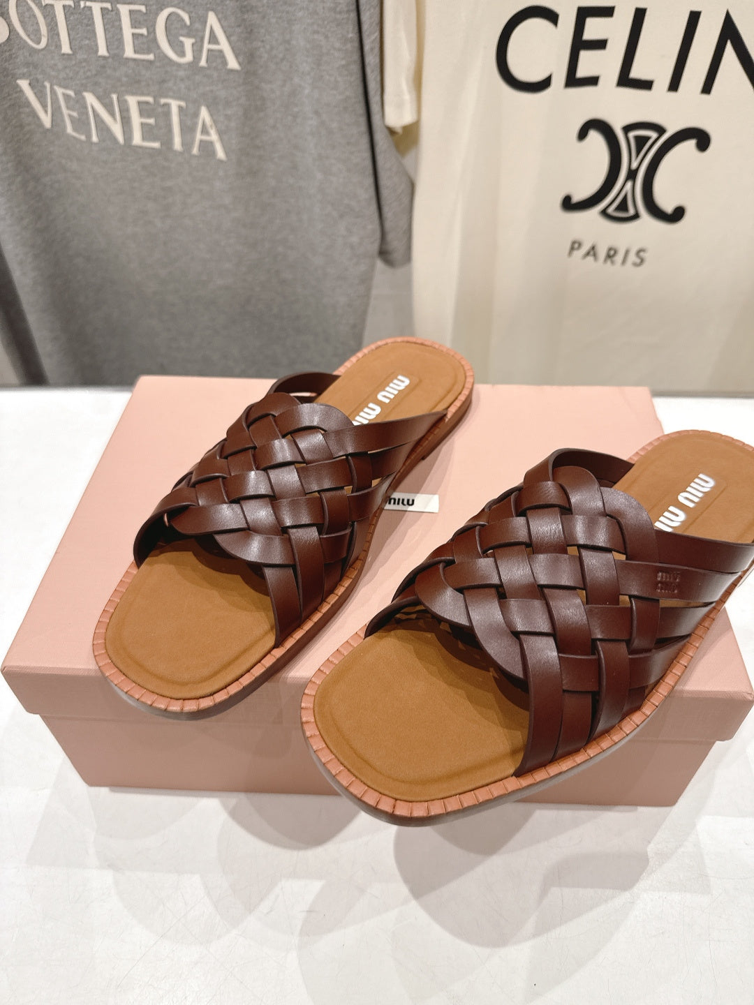 Miumiu 26ss Flat Slippers Suede Calfskin 713103