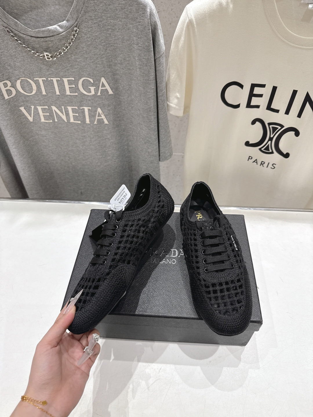 Prada 2026 Women's Collapse Crochet Laced Sneakers Sheepskin 770902