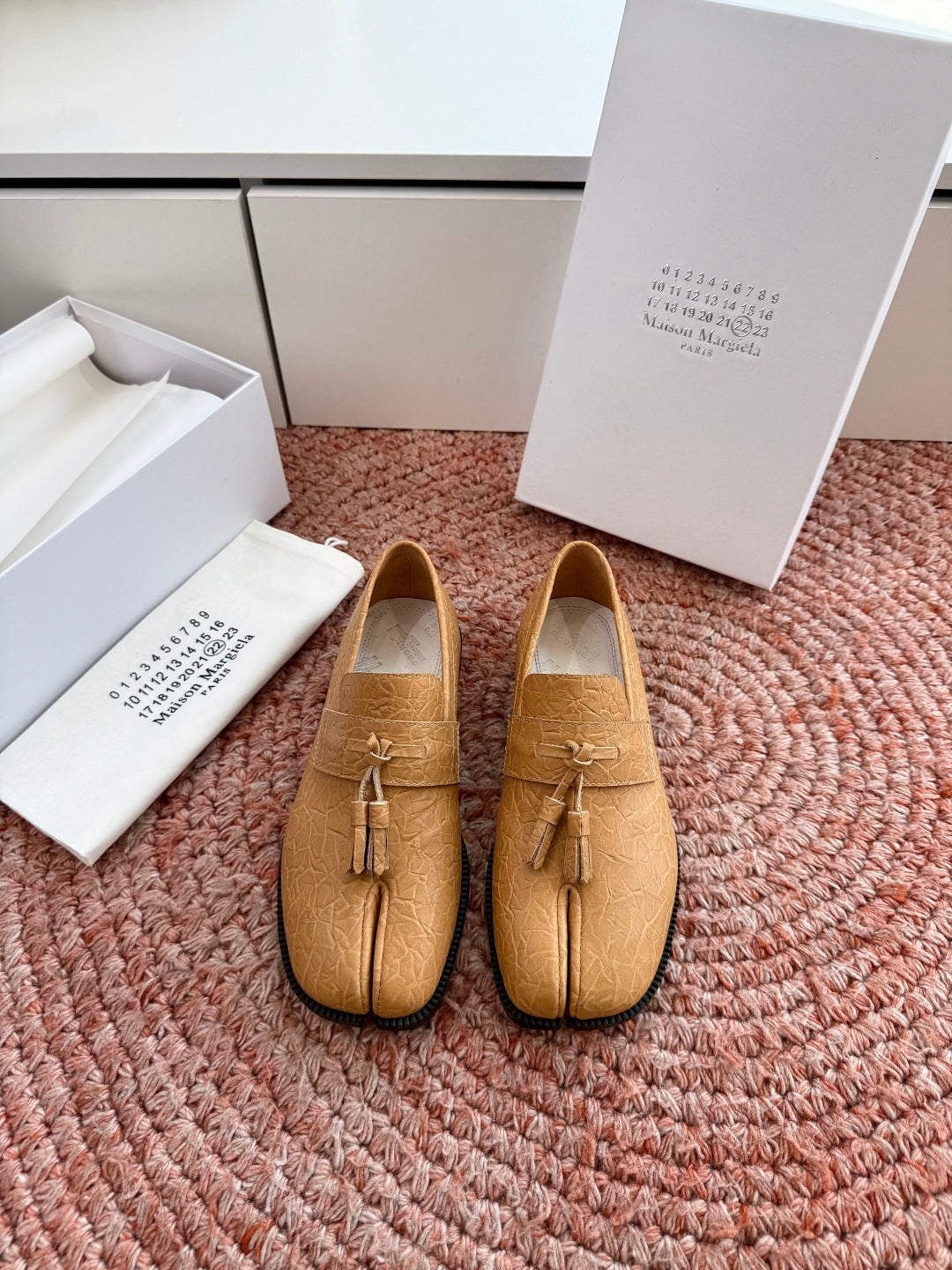 Maison Margiela 2026 Loafer Cowhide 915727