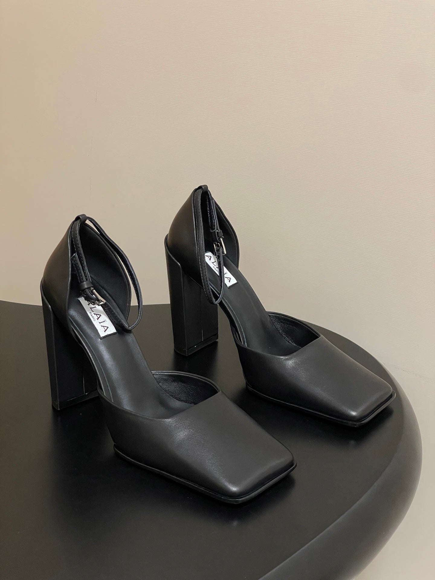Alaia 2026 Block Heel Sandals 100mm Calfskin 777396