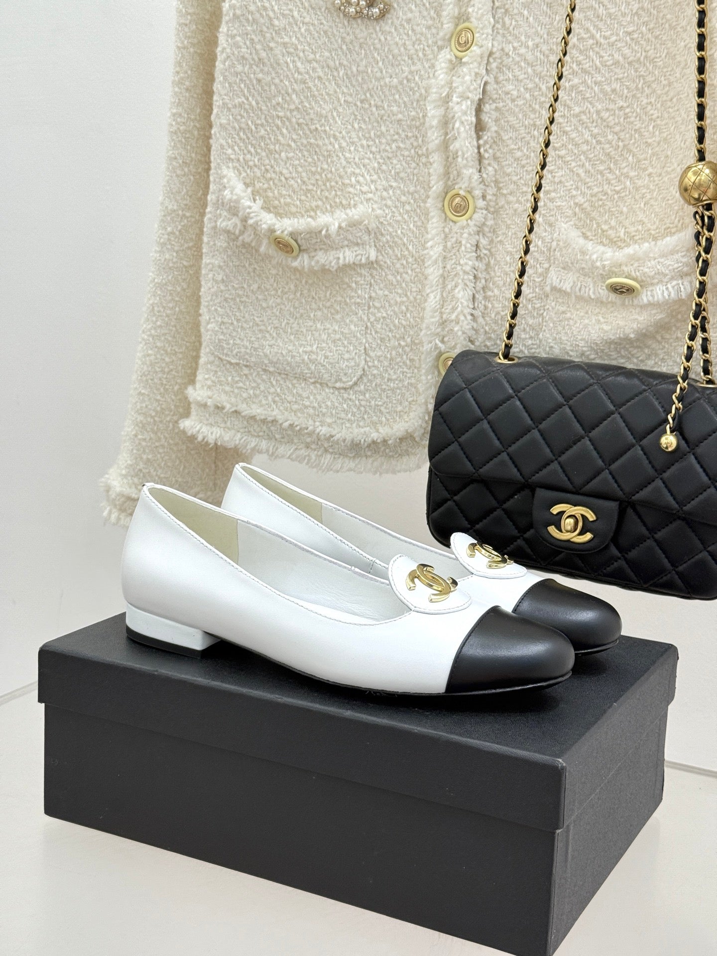 CC 2026 Loafers Sheepskin Gold Logo