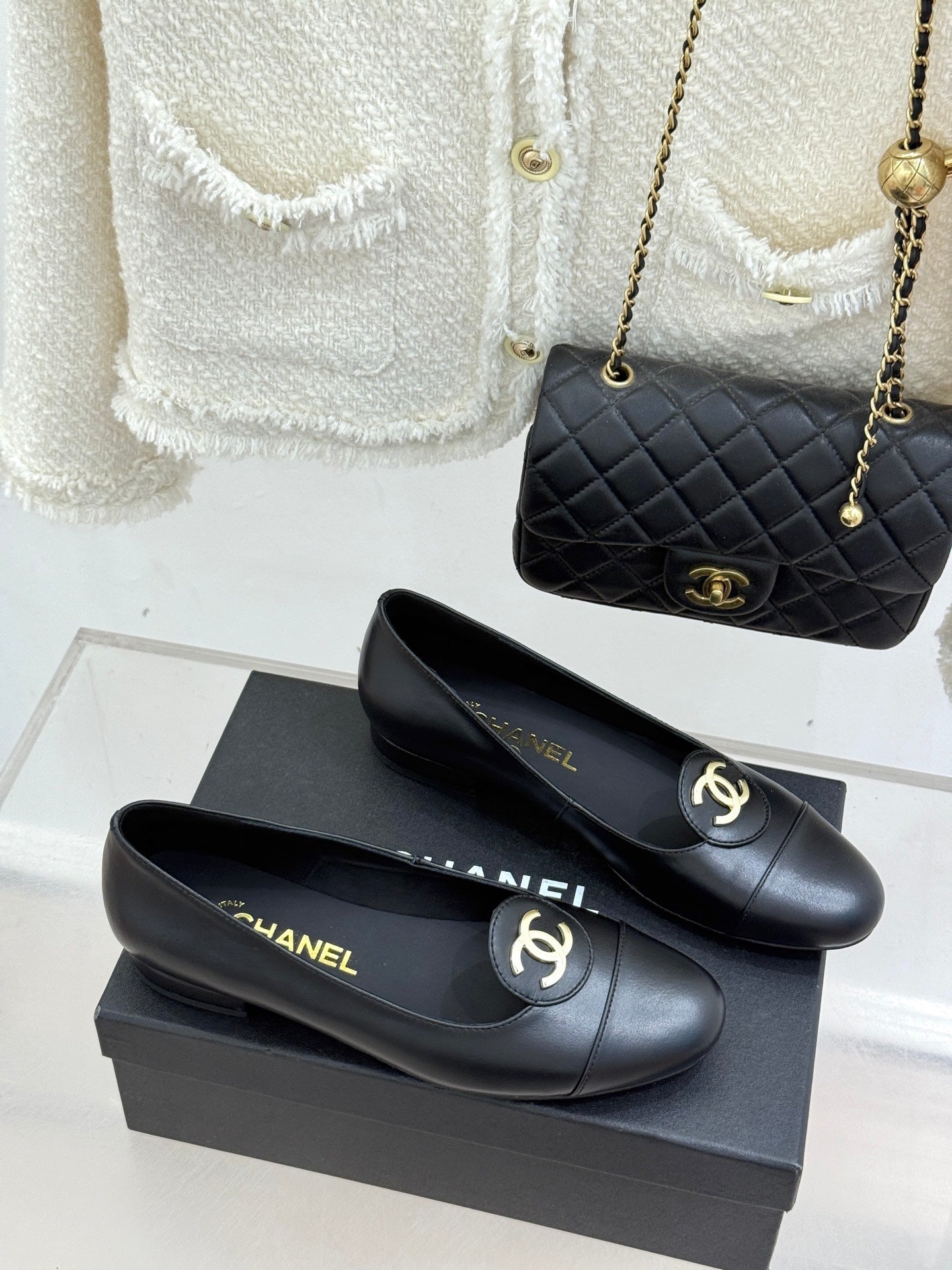 CC 2026 Loafers Sheepskin Gold Logo