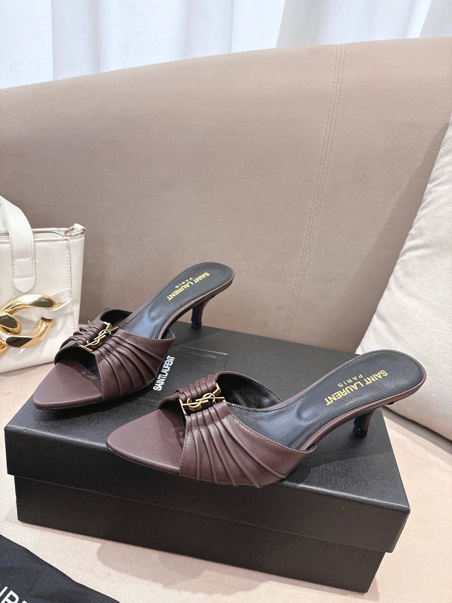 YSL 26ss Classic Mules 60 Cowhide