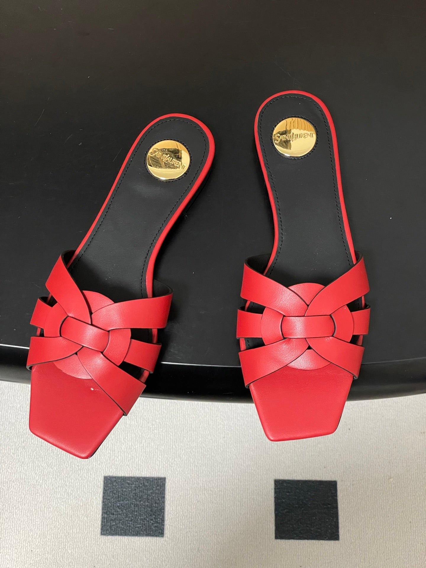 YSL 26ss Melody Stiletto Flat Slippers Calfskin