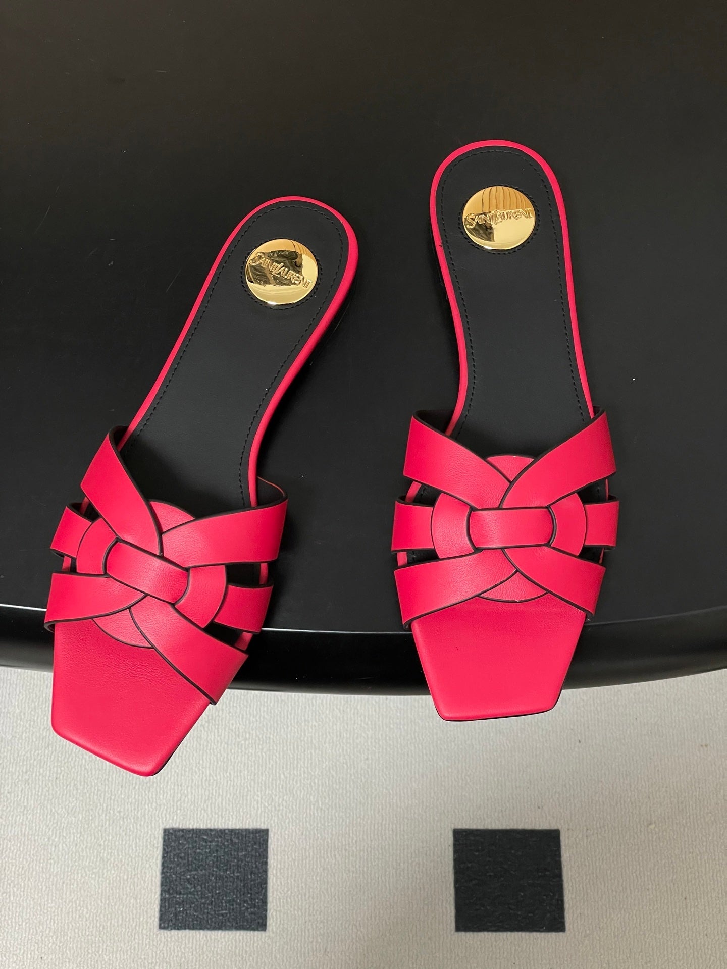 YSL 26ss Melody Stiletto Flat Slippers Calfskin