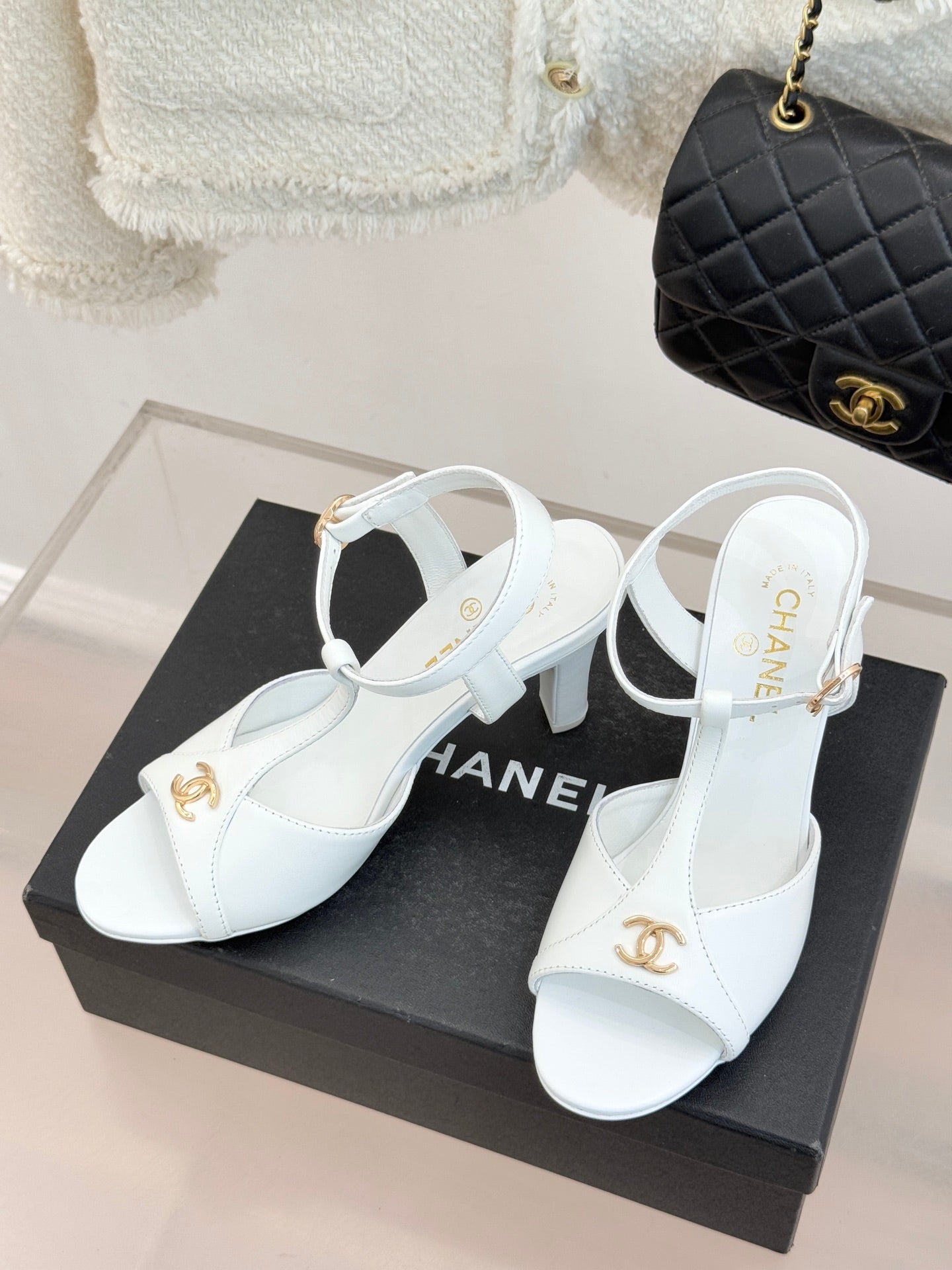 CC 2026 Peep-Toe Sandals 100 Sheepskin