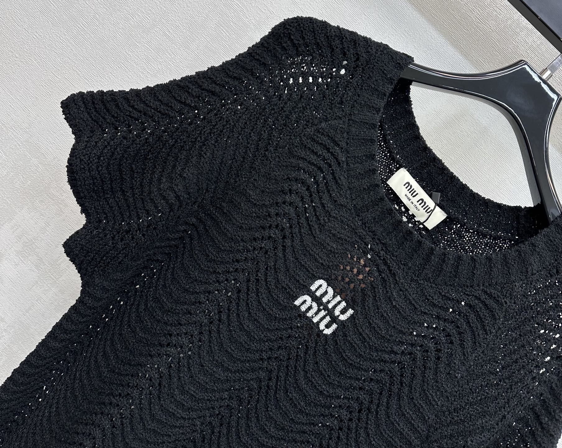 Miu Miu 2026 Wavy Pattern Short-Sleeve Knitwear Black and White Wool