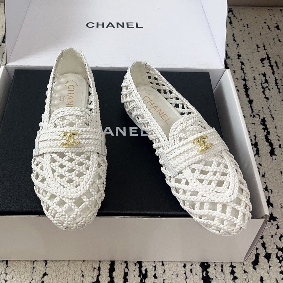 Chanel 2026 Braided Loafers Gold-Tone CC Logo Plaque Leather 778467