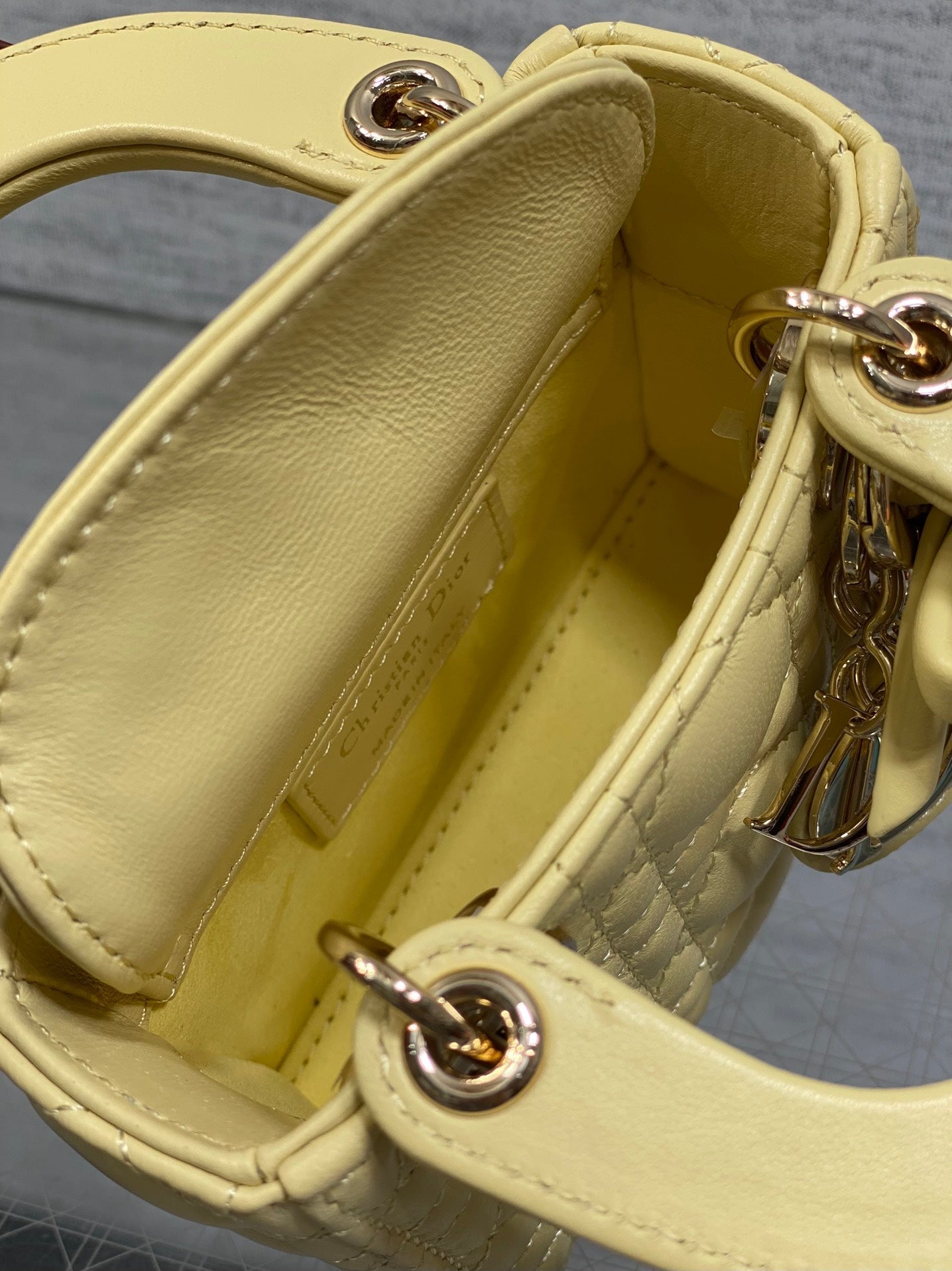 Dior 2026 Bow Lady Dior Yellow Lambskin 286571