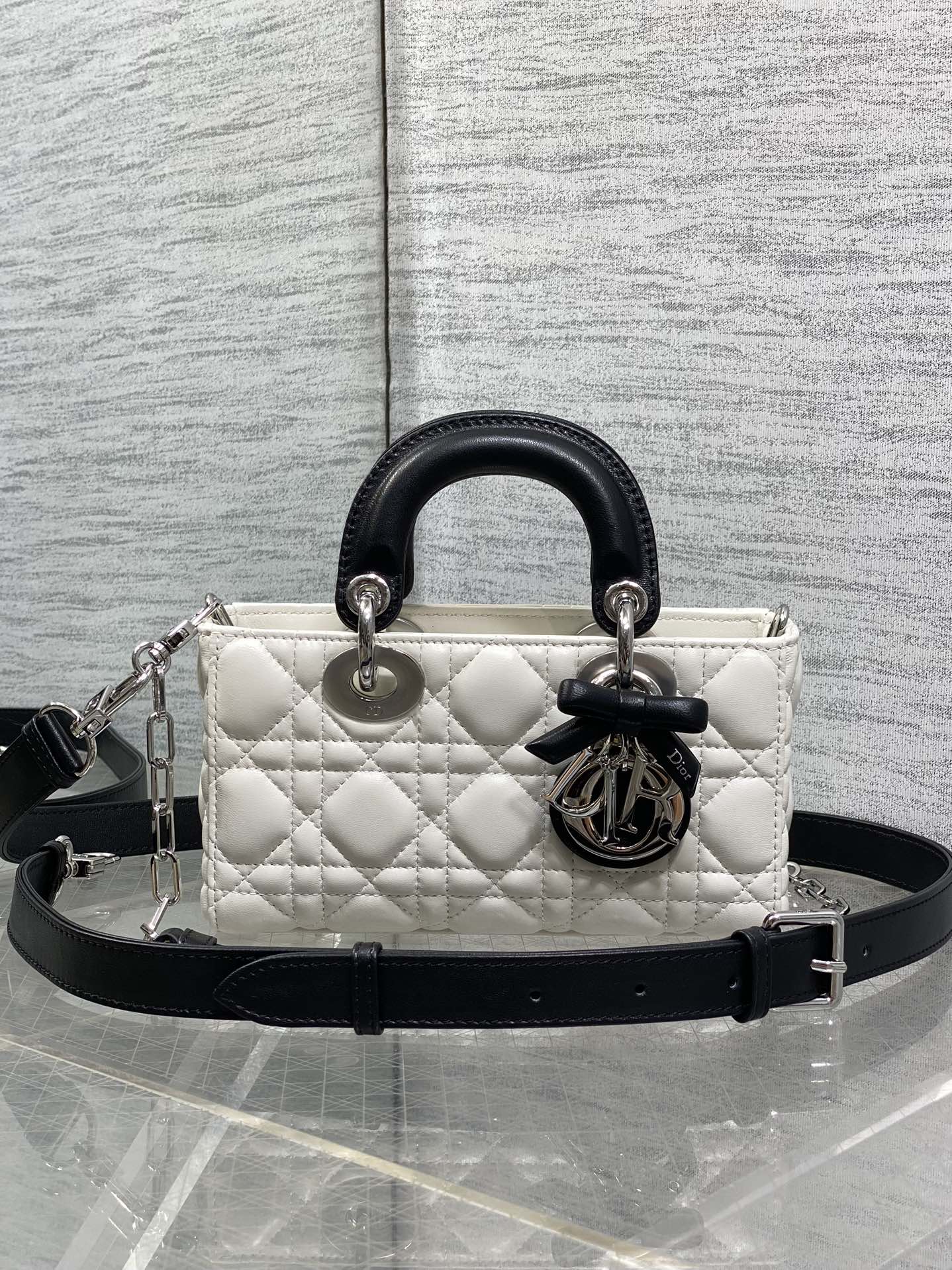 Dior 2026 Bow Lady D-Joy Black mix White Cannage Lambskin 286573
