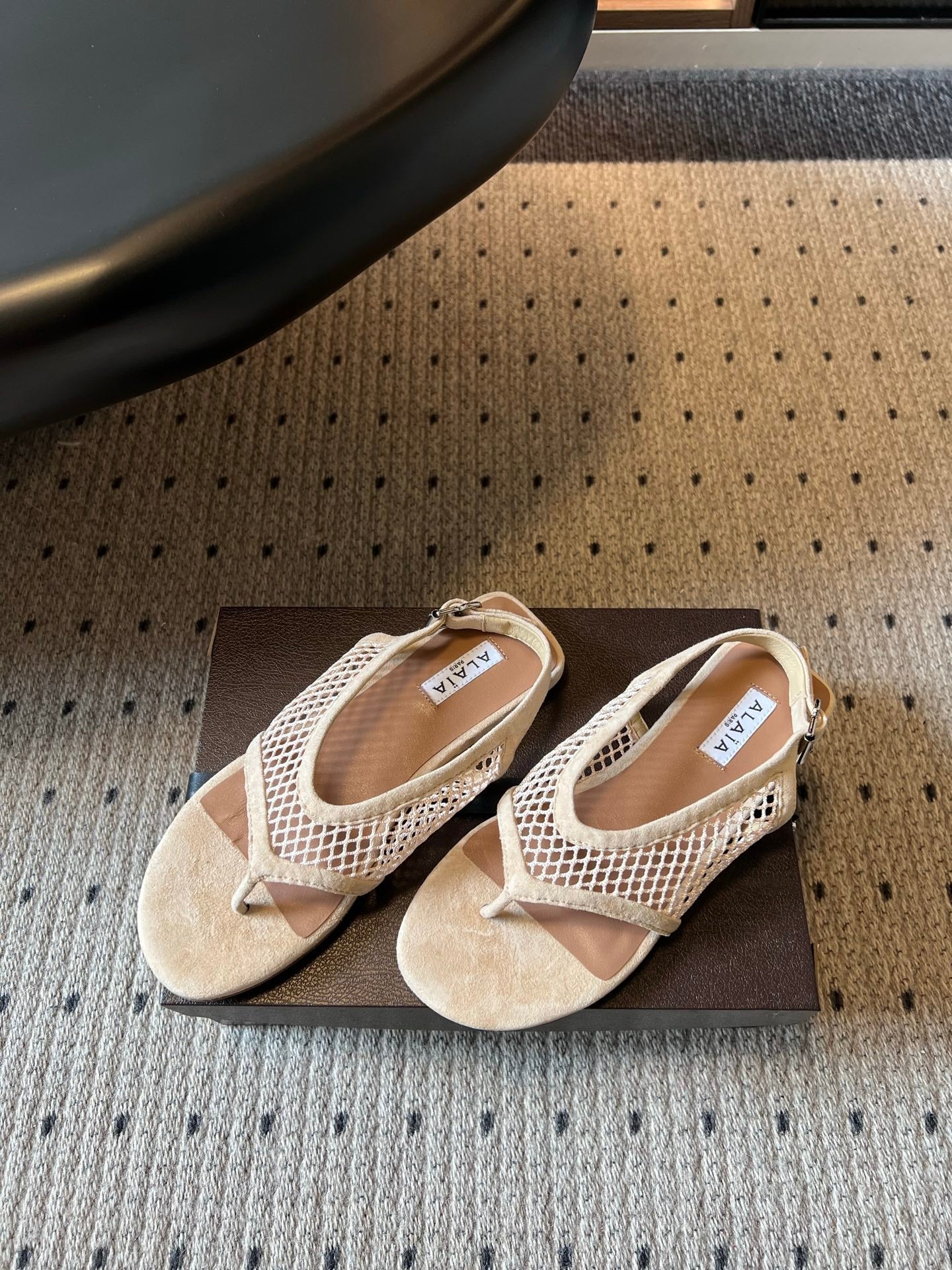 Alaia 2026 Thong Sandals Mesh Suede 803341