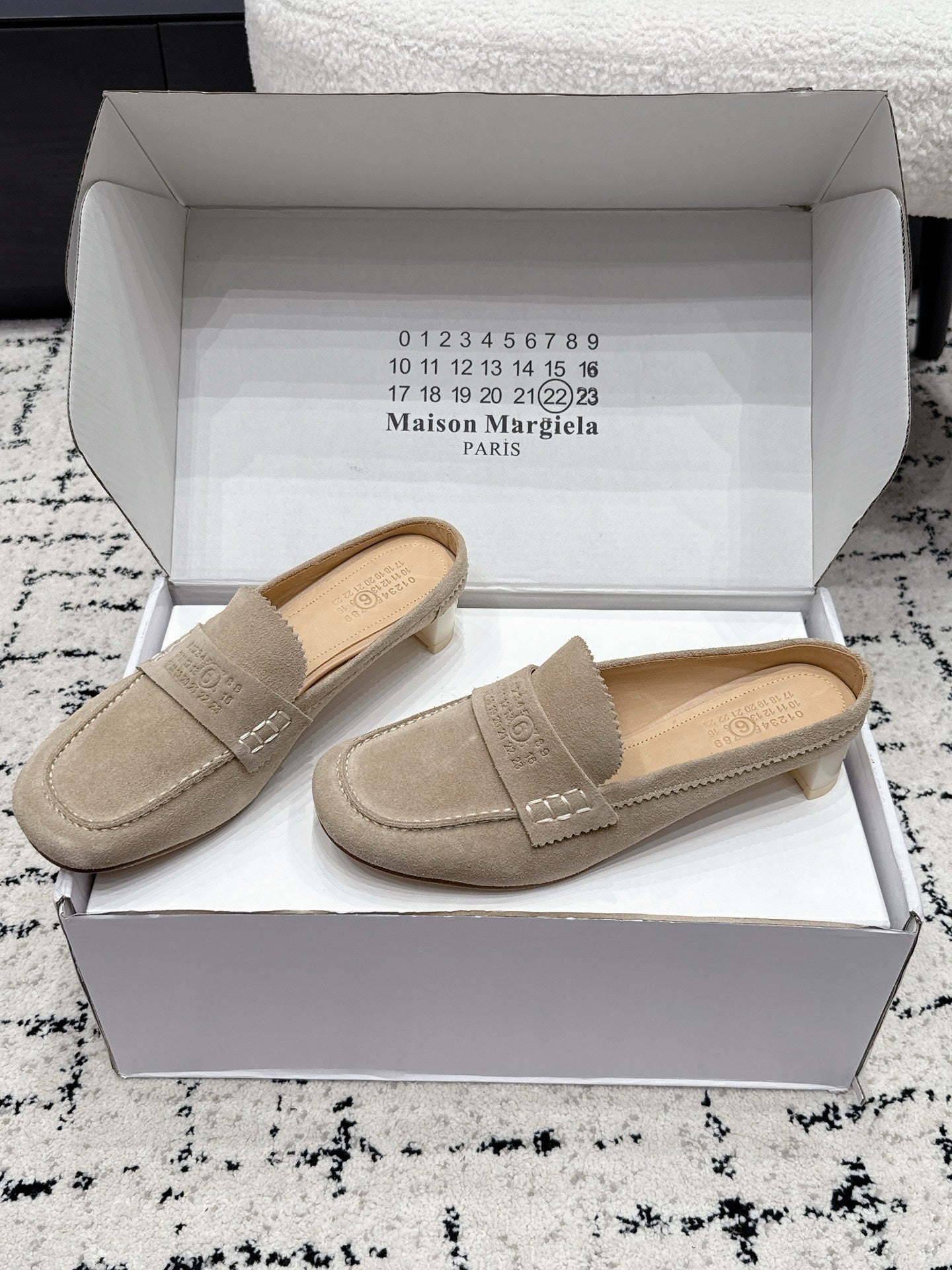 Maison Margiela 2026 Mid-Heel Loafers Mules 35mm Cowhide Suede 924855