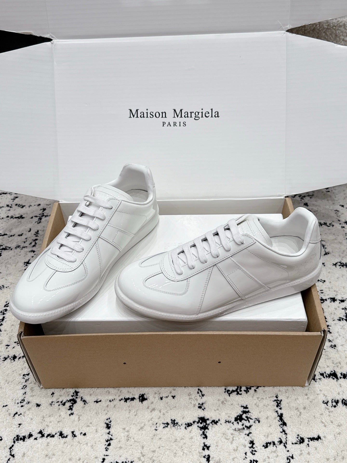 Maison Margiela 2026 Replica Sneaker Glossy Leather 923262