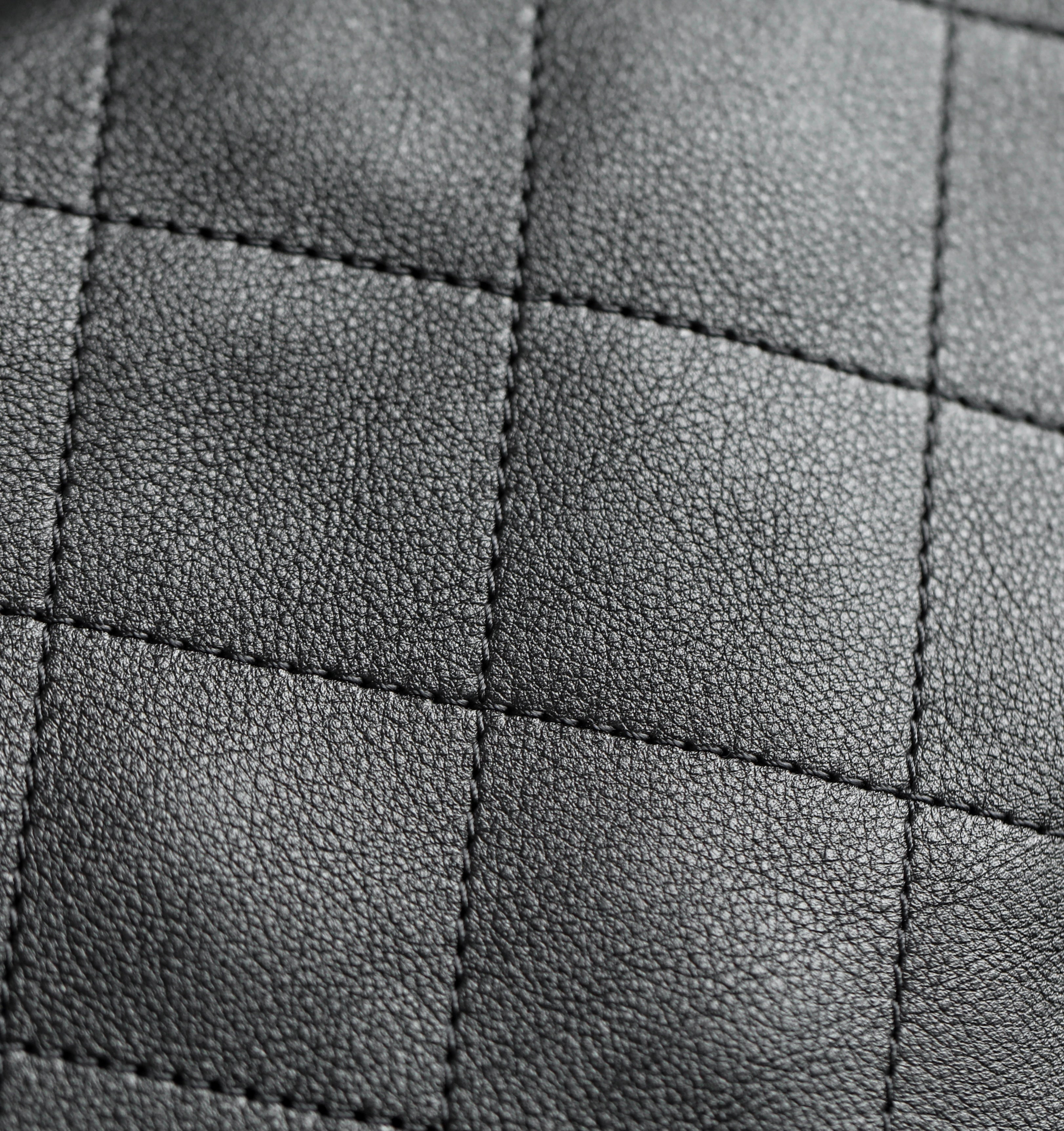 Chanel 25s 𝗛𝗼𝗯𝗼 Backpack Small Black Calfskin 340195
