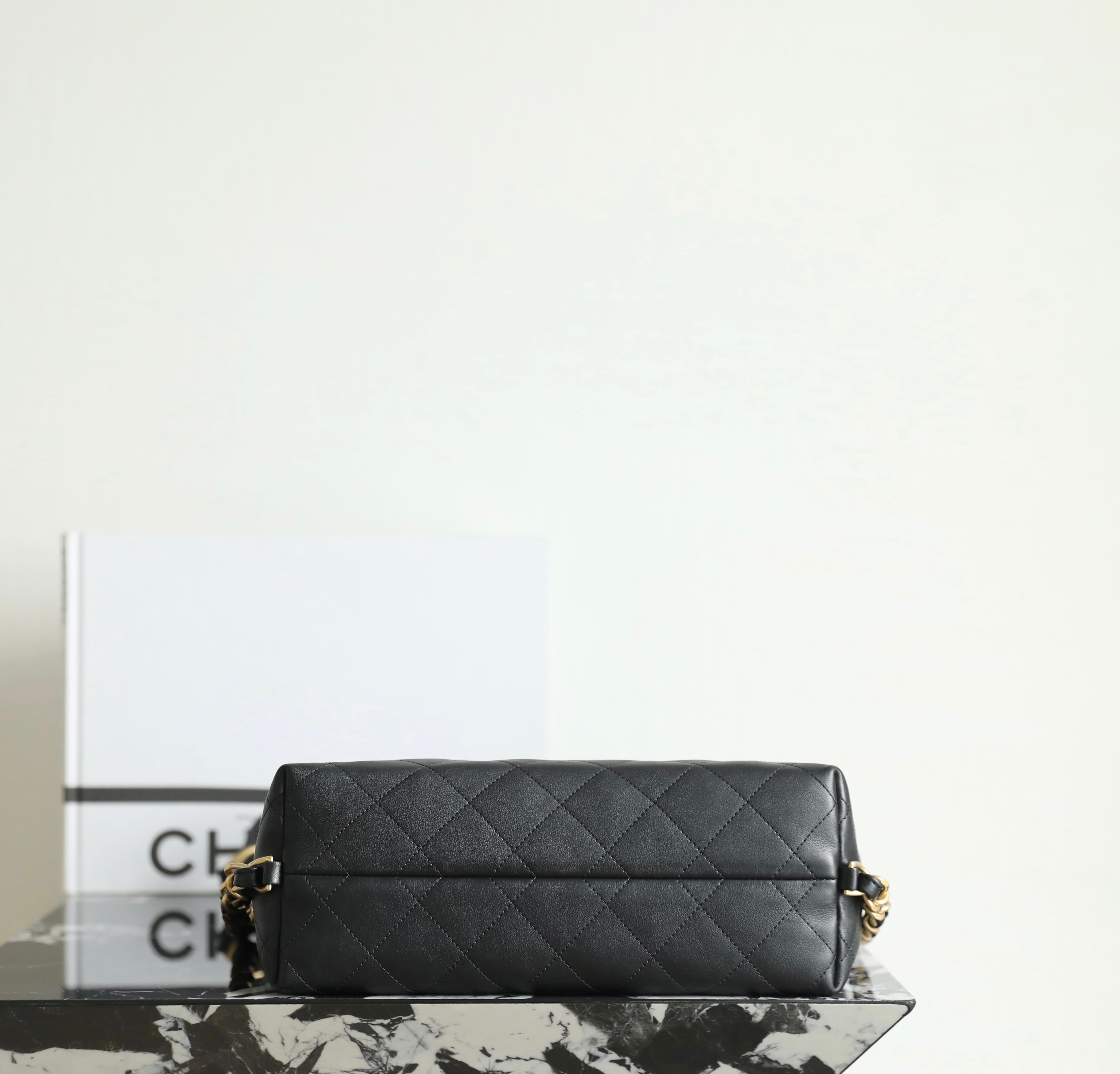 Chanel 𝖧𝗈𝖻𝗈 Backpack 𝖬𝖺𝗑 Large Black Calfskin
