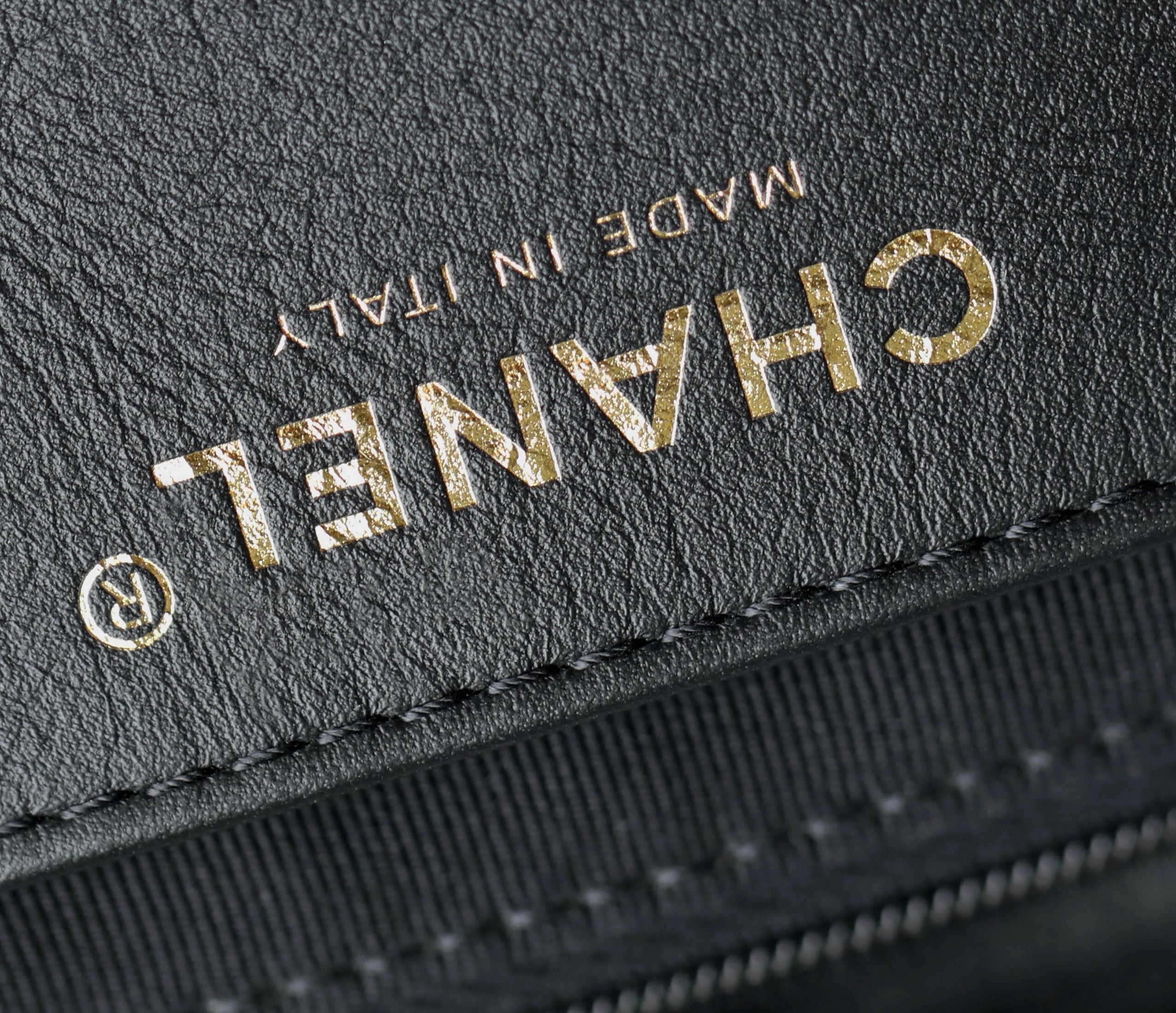Chanel 𝖧𝗈𝖻𝗈 Backpack 𝖬𝖺𝗑 Large Black Calfskin