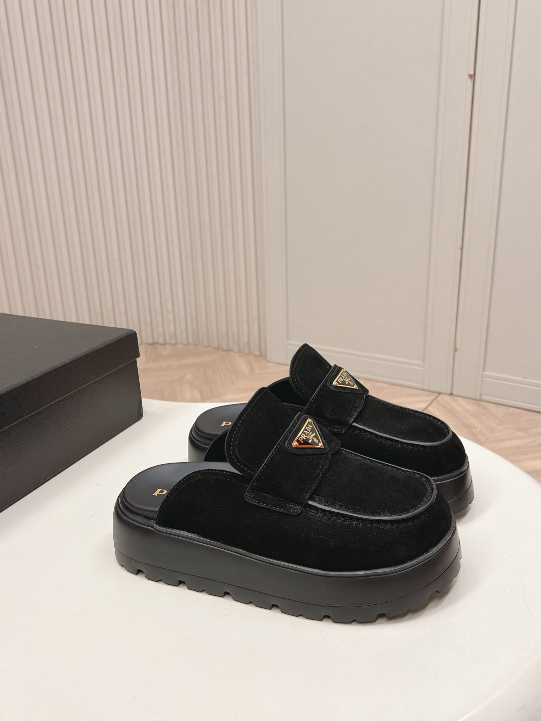 Prada 2026 Mule Grained Leather 847068