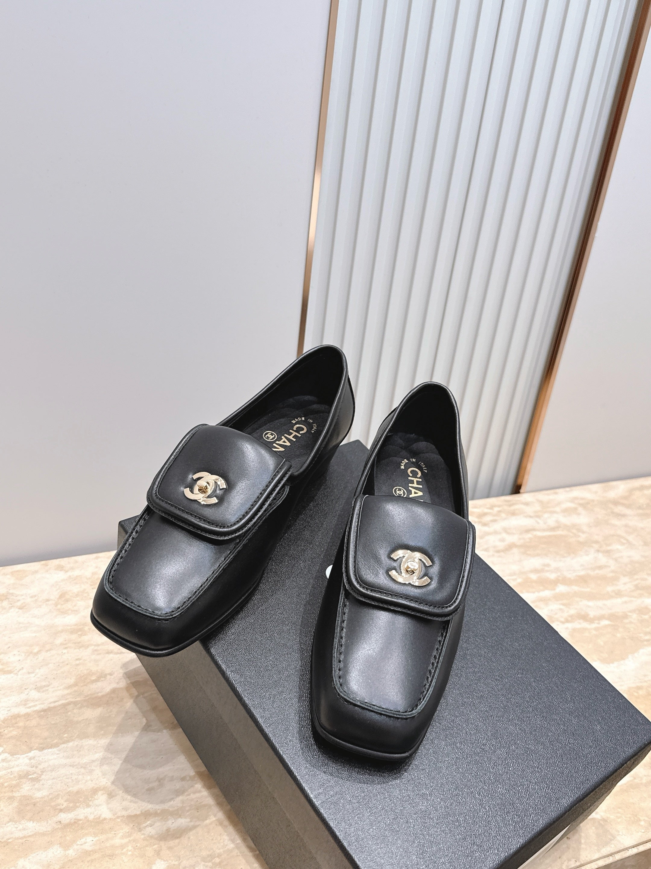 Chanel 2026 Loafer 35mm Suede Calfskin 899062