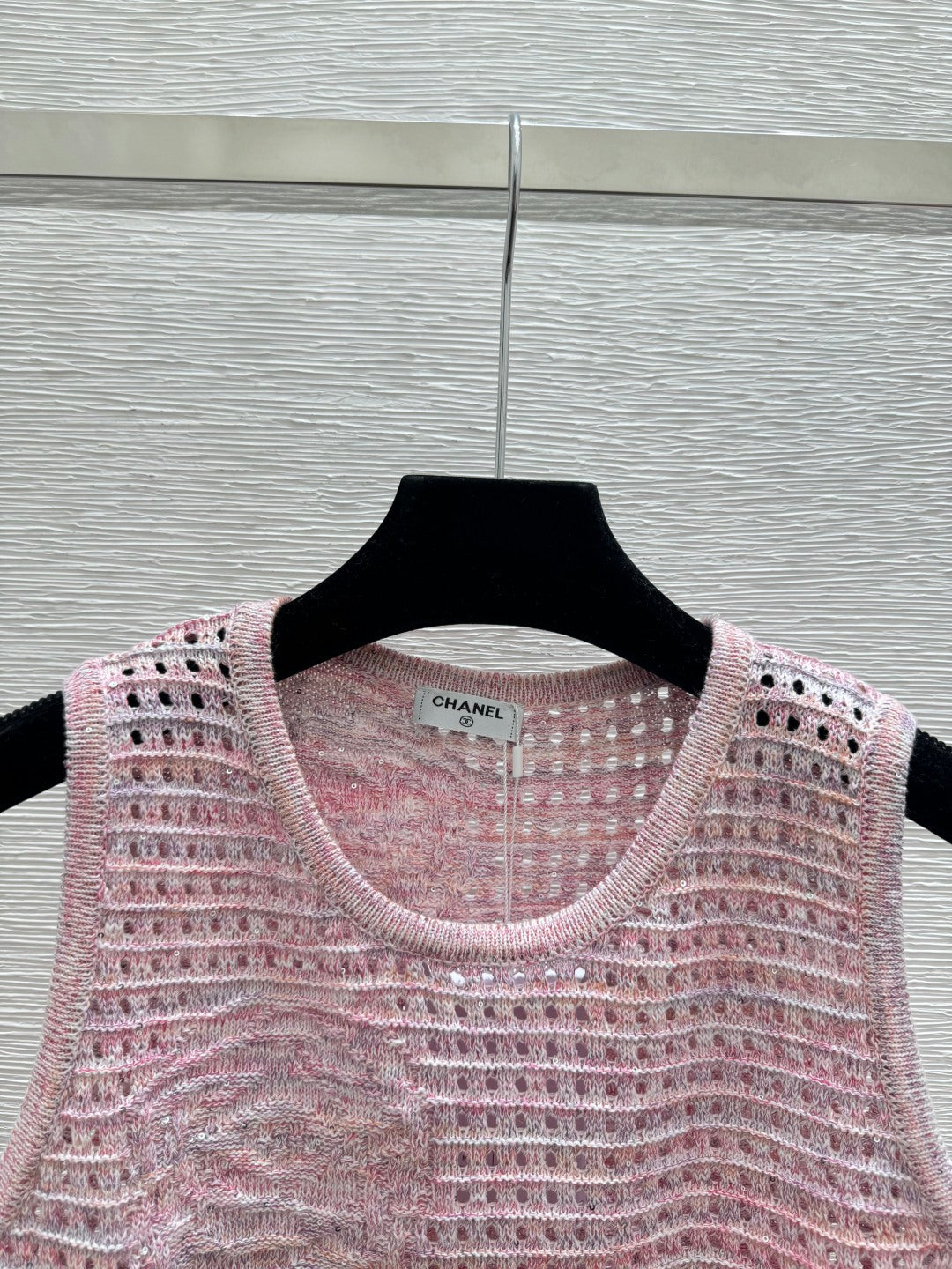Chanel 2026 Flower Hollow-Out Knit Sleeveless Vest Wool 158962
