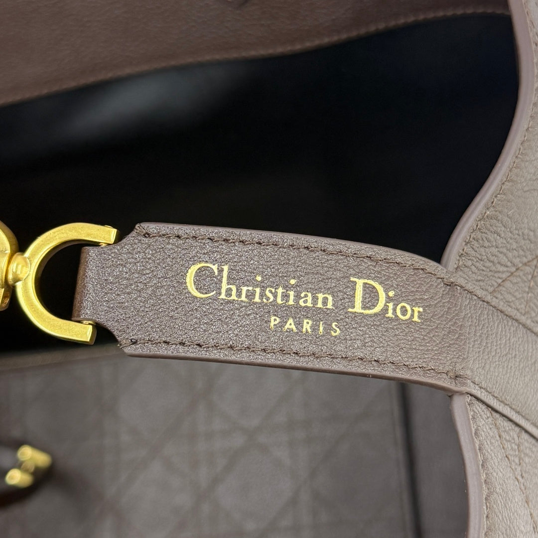 Dior 2026 Toujours Handbag Grained Calfskin