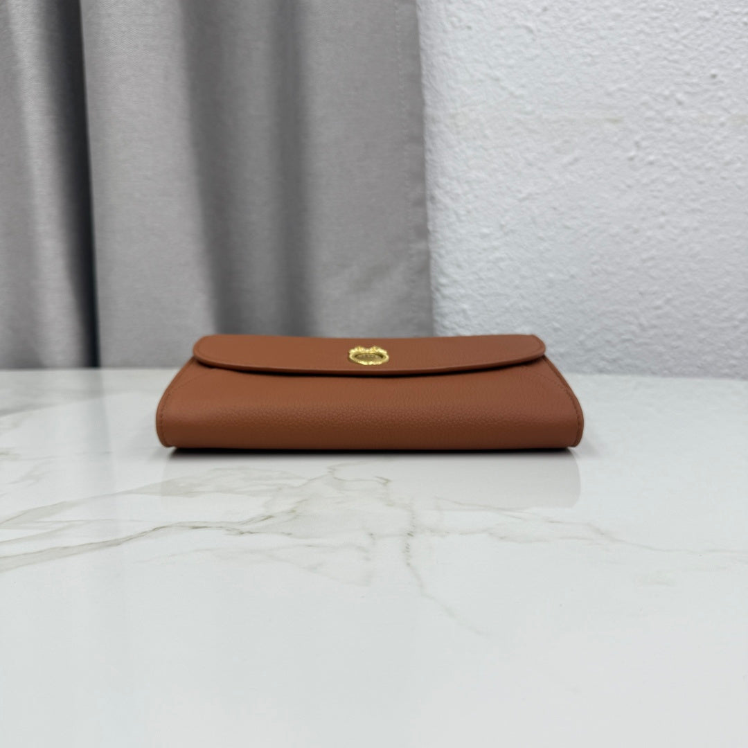 Dior 2026 Medaillon Envelope Bag 20.5cm Calfskin 158554