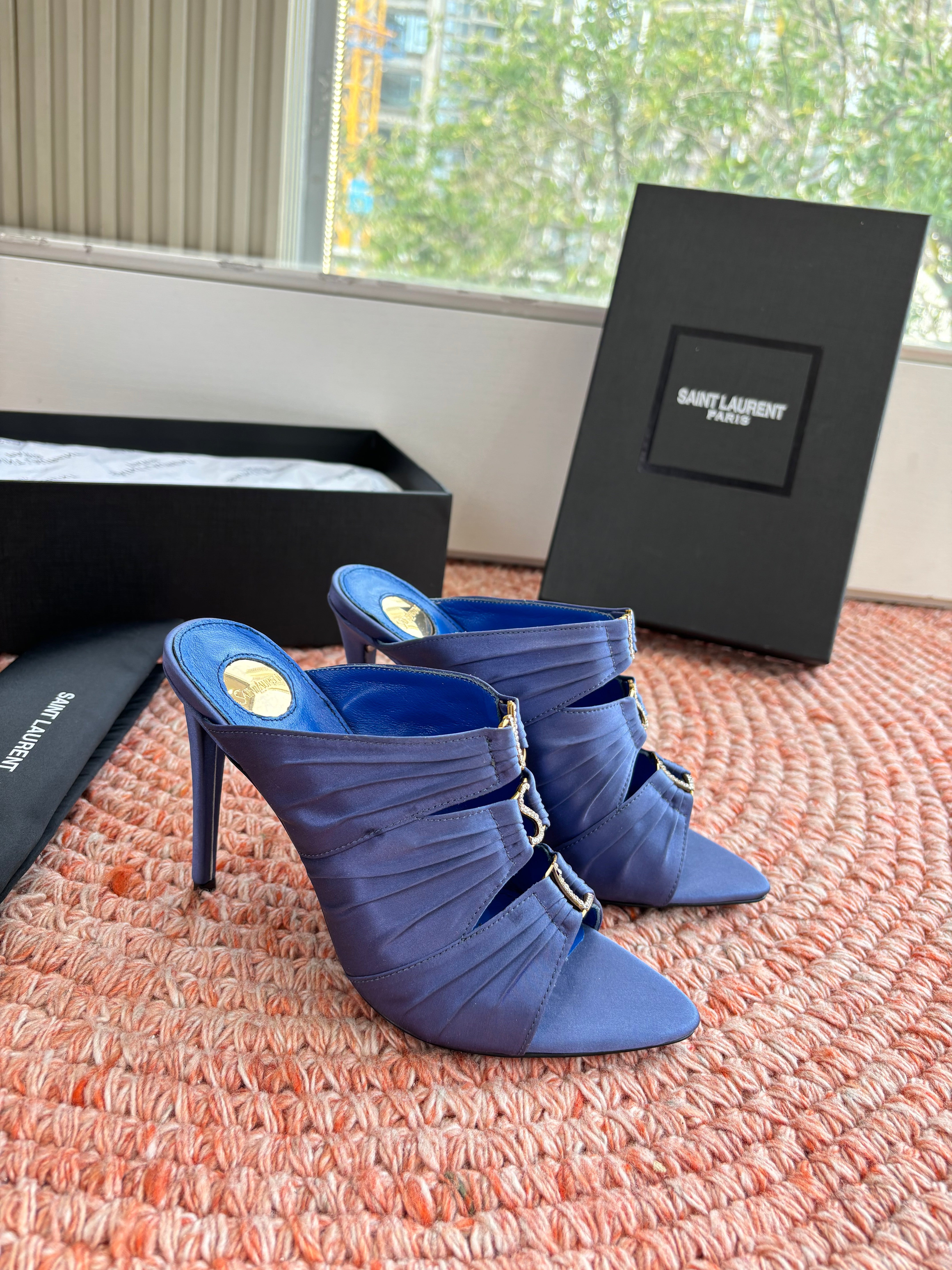 YSL 26ss Pointed High Heels Sandals 110 Blue Silk Leather 648788