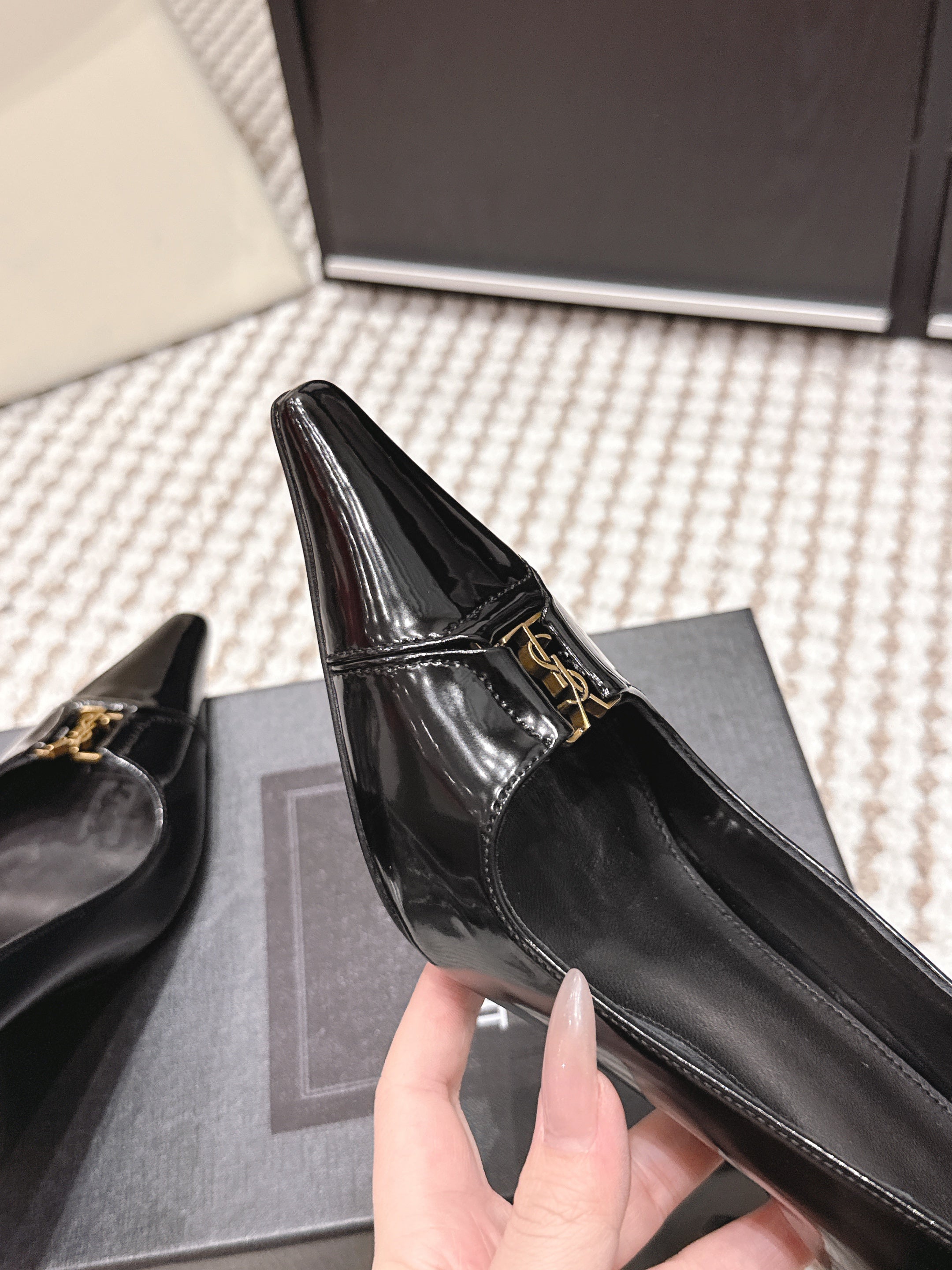 YSL 26ss High Heel Pumps 75 Black Leather 654703
