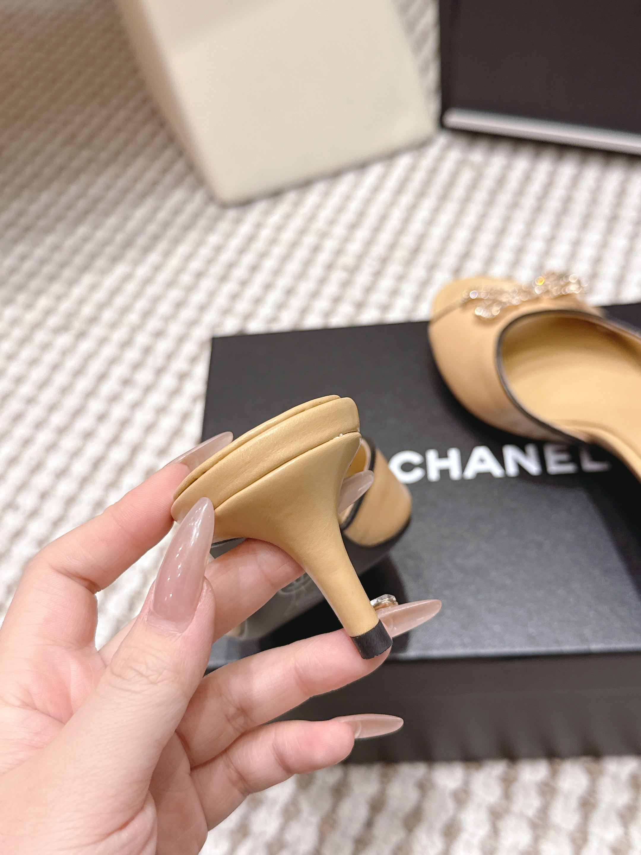 CC 26s Stiletto Sandals 55 Beige Leather 652569