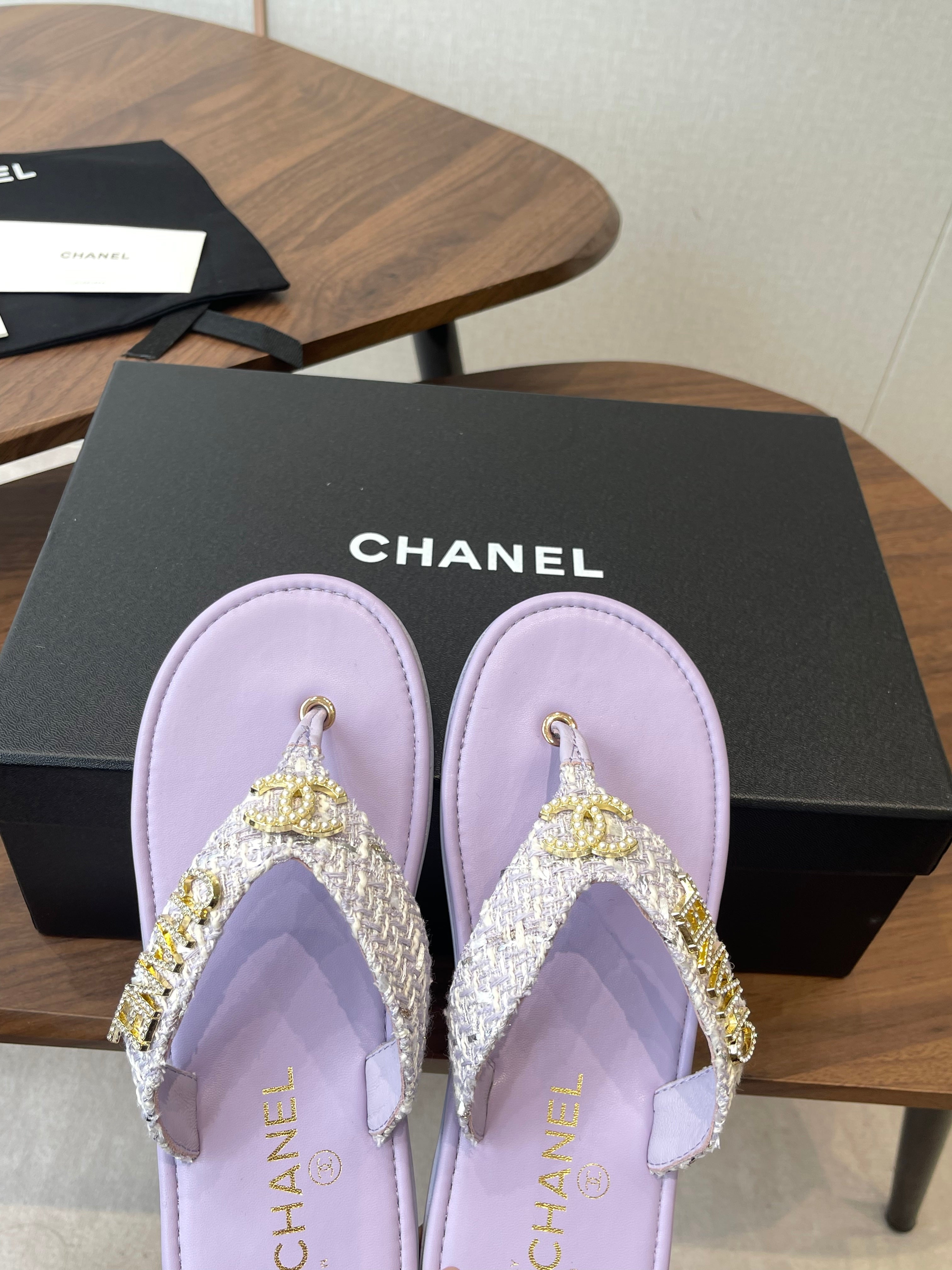 Chanel 2026 Thong Sandal Tweed Gold Logo Details 790366