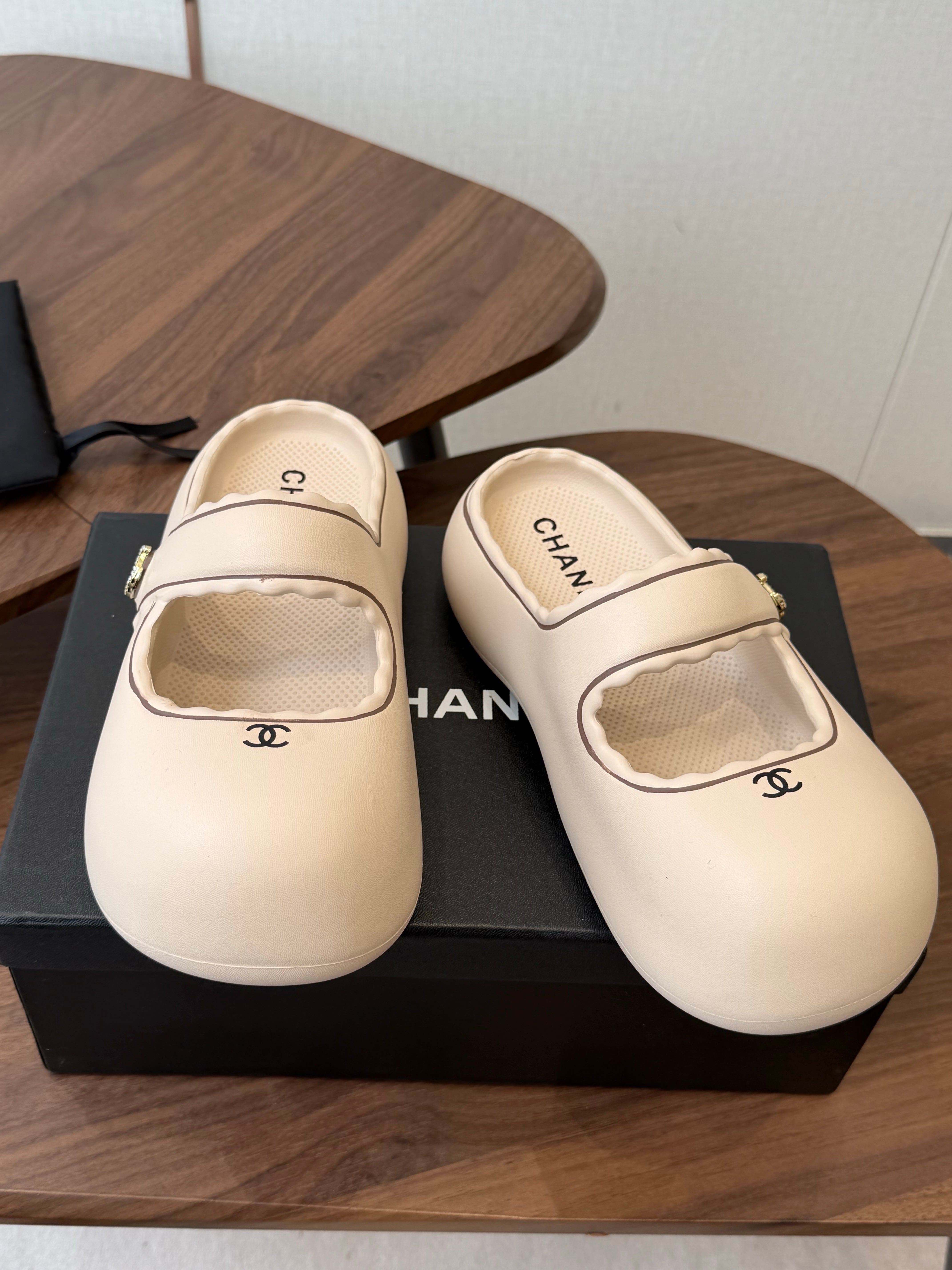 Chanel 2026 Platform Sandals Lambskin 833977