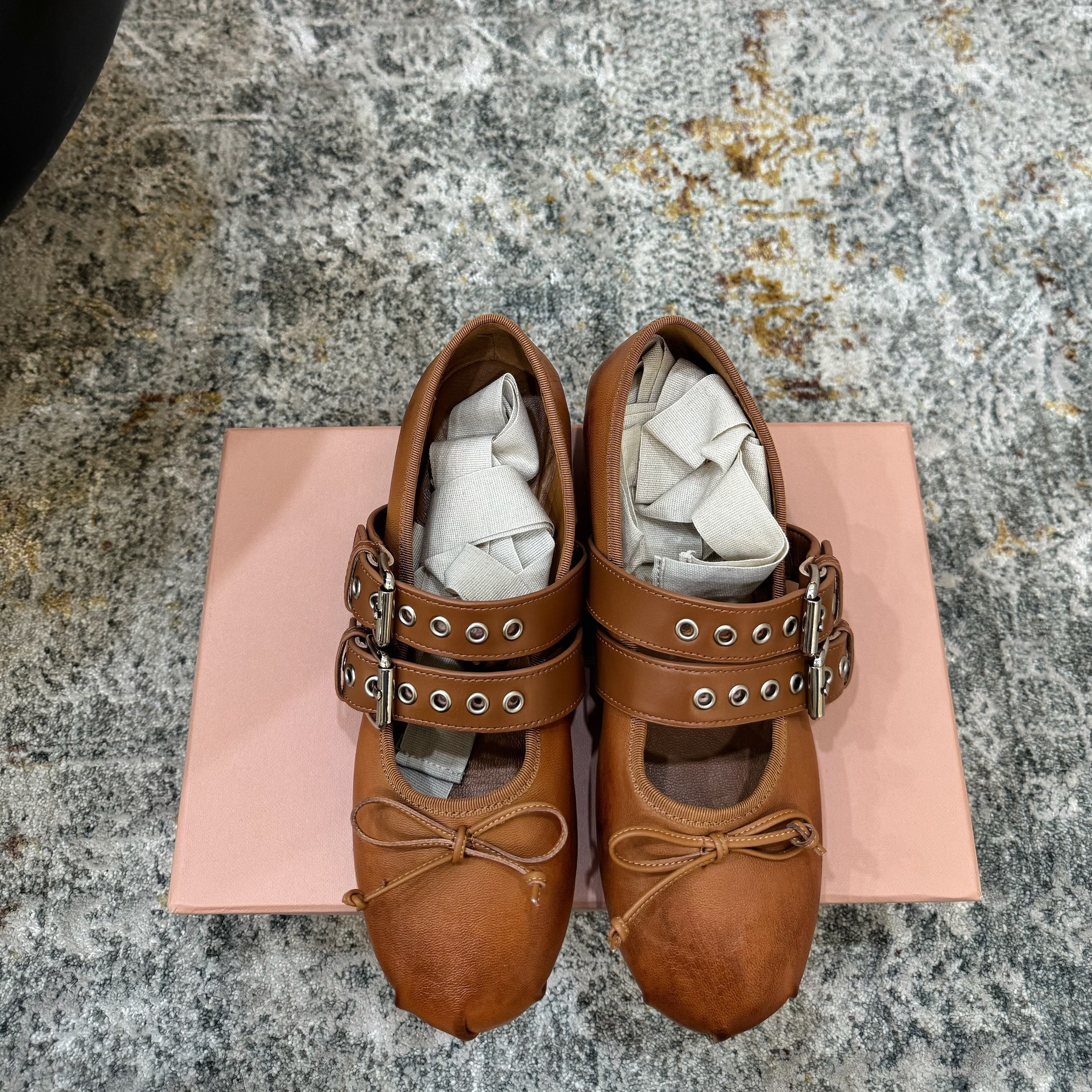 Miumiu 26ss Mary Janes Ballet Flat Camel Cowhide 709813