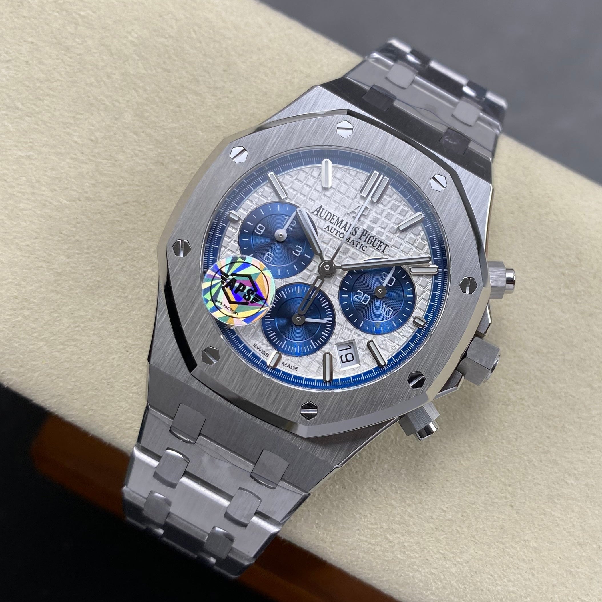 Audemars Piguet Royal Oak Chronograph 41mm White Blue Dial